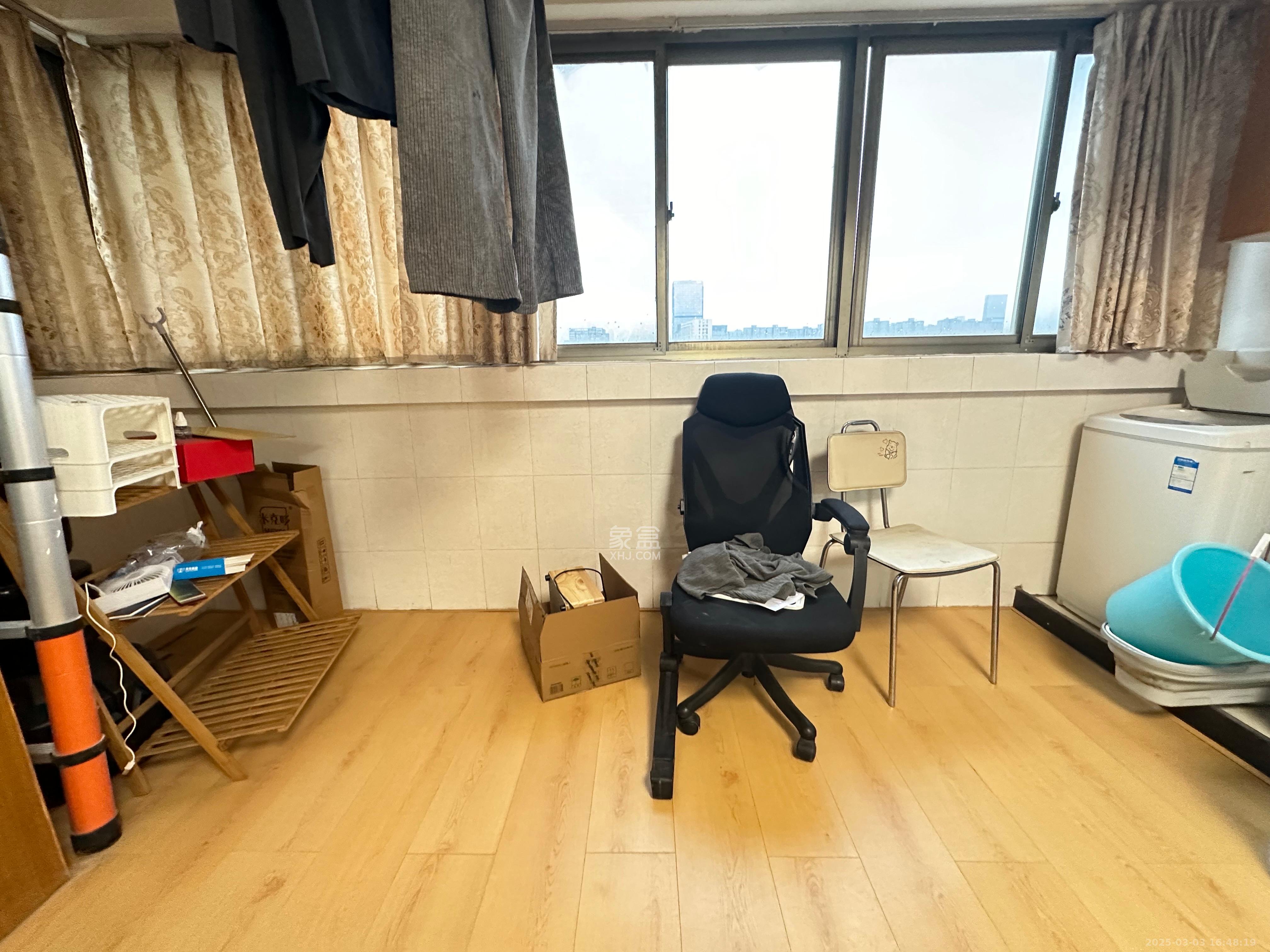 南国嘉苑  2室1厅1卫    2200.0元/月室内图