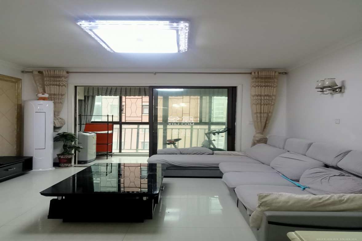 水岸世景  3室2厅1卫    1700.0元/月 水岸世景  3室2厅1卫    1700.0元/月室内图