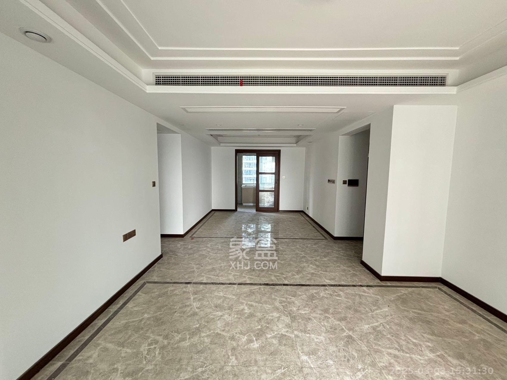 绿地长沙城际空间站(绿地新里佳苑)  5室2厅2卫    5000.0元/月 绿地长沙城际空间站(绿地新里佳苑)  5室2厅2卫    5000.0元/月室内图