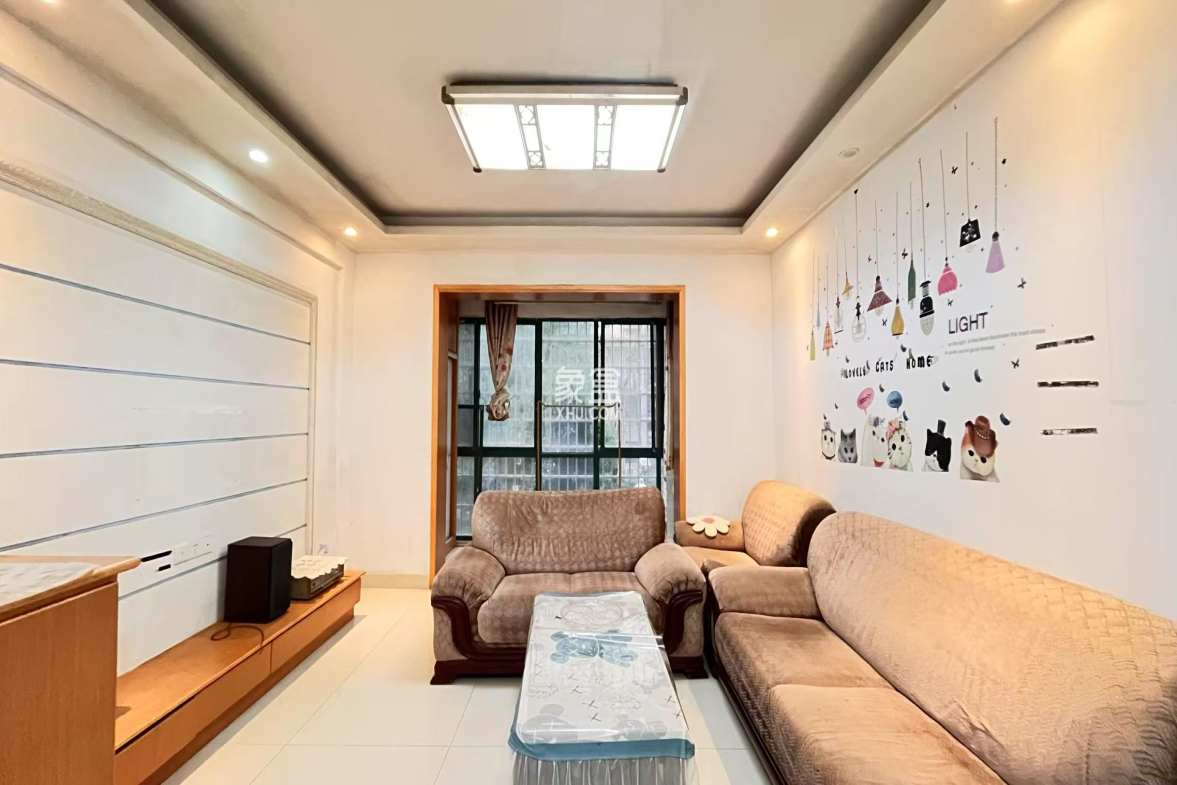 桃花里 3室2厅1卫 1500.0元/月 桃花里 3室2厅1卫 1500.0元/月室内图