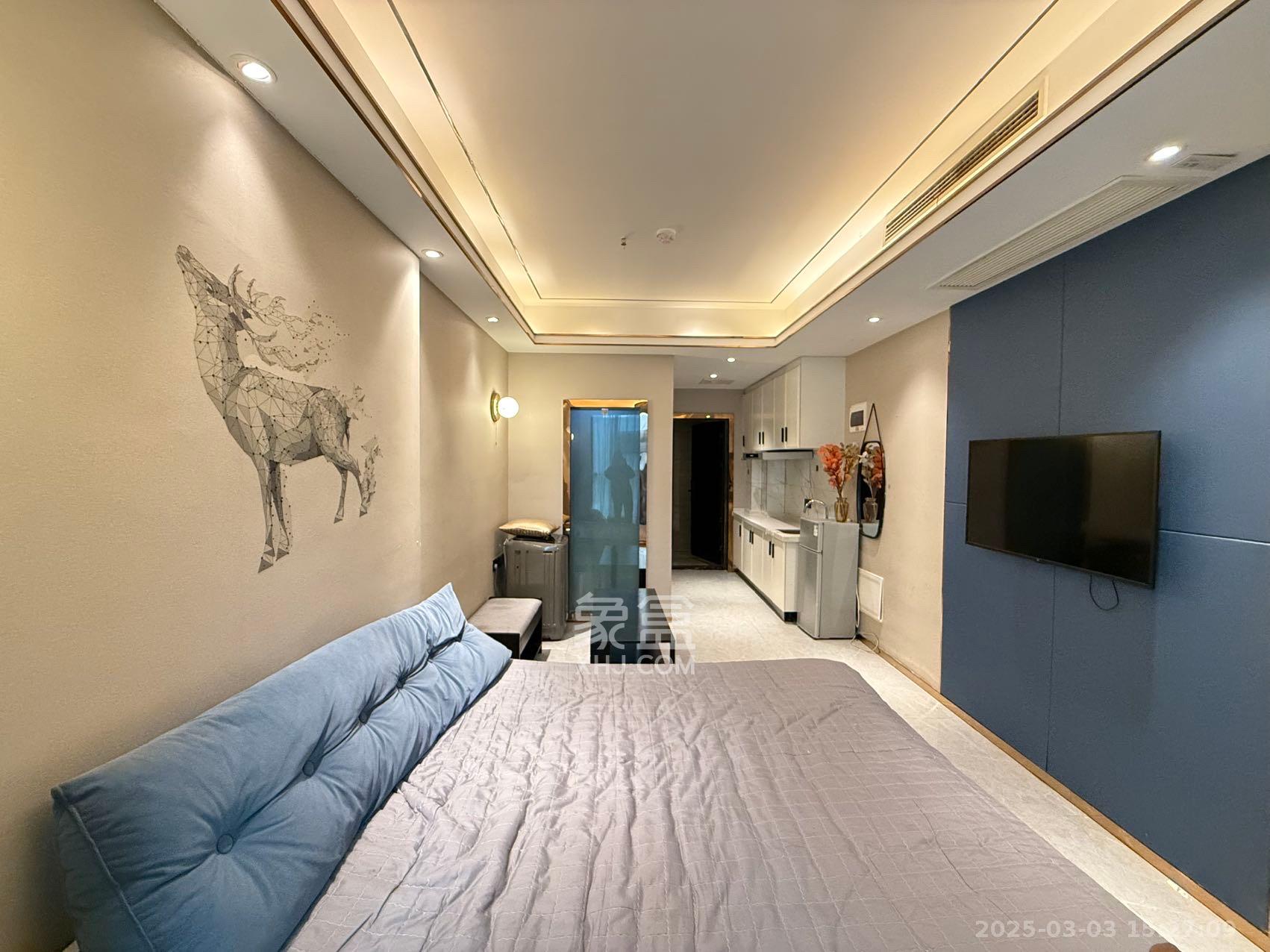 东盈商业广场(华泉城市广场)  1室1厅1卫    1800.0元/月 东盈商业广场(华泉城市广场)  1室1厅1卫    1800.0元/月