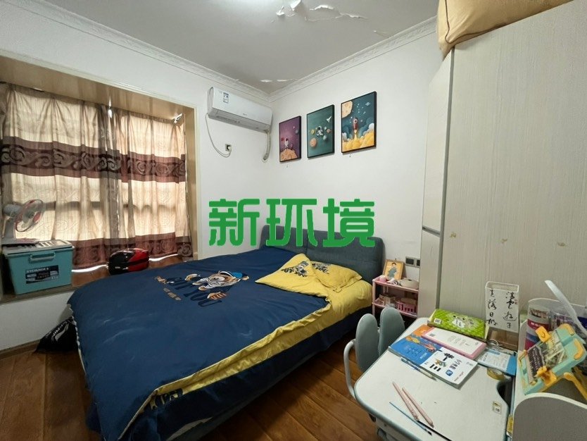 天健佳苑  3室2厅2卫   73.00万客厅