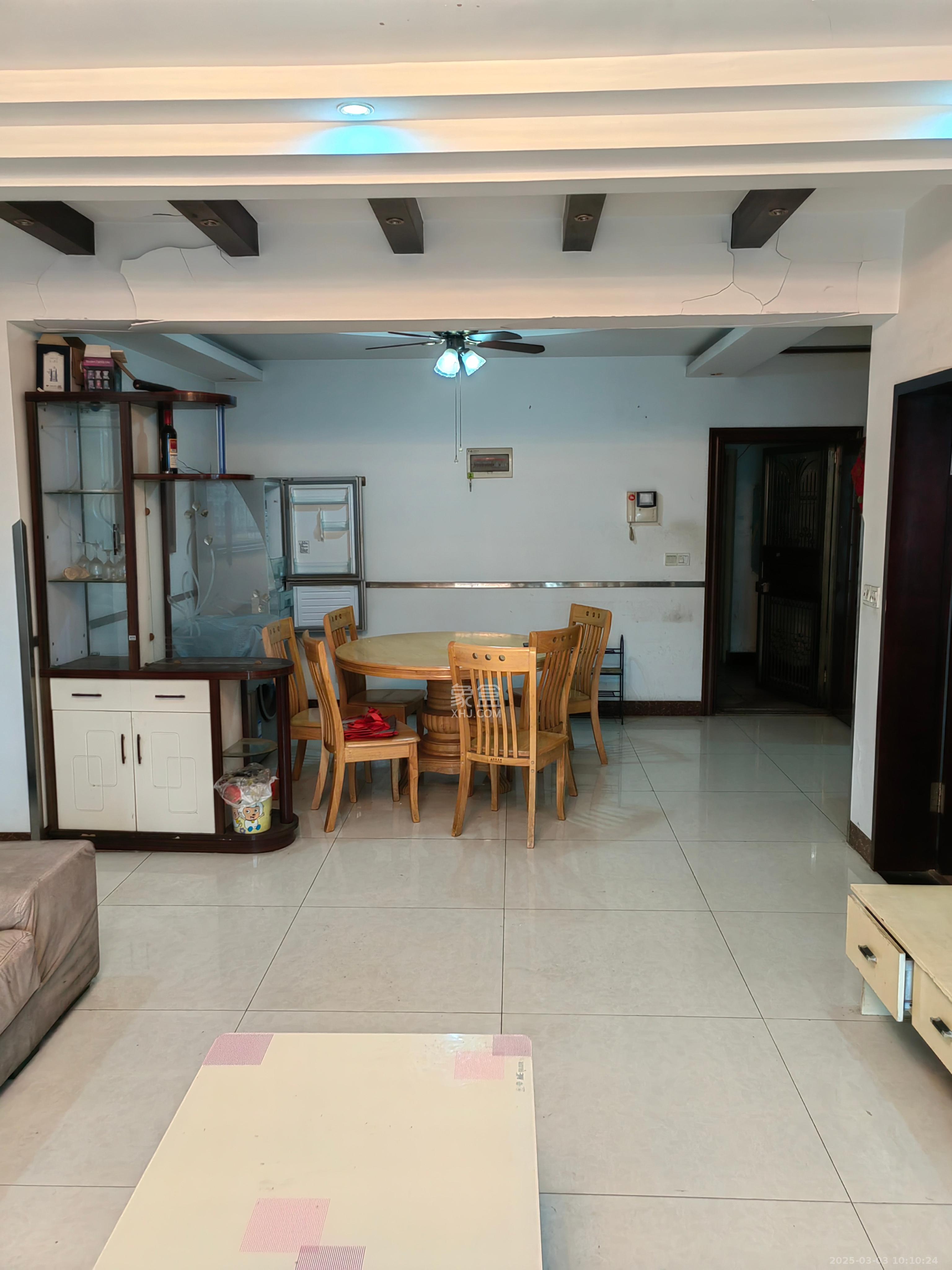 圣力华苑 3室2厅2卫 1800.0元/月 圣力华苑 3室2厅2卫 1800.0元/月室内图