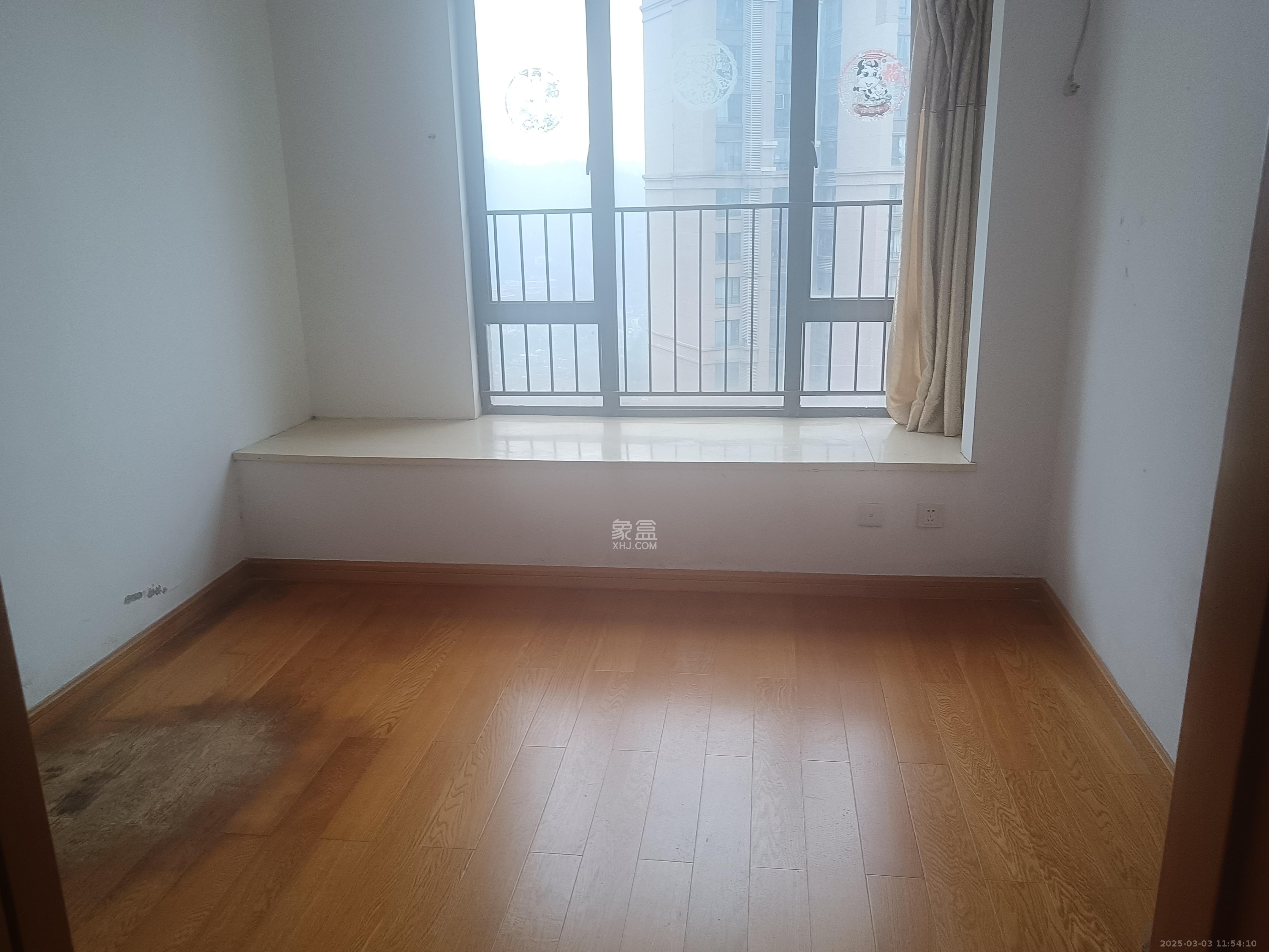 中海国际四期 3室2厅2卫 1800.0元/月 中海国际四期 3室2厅2卫 1800.0元/月室内图