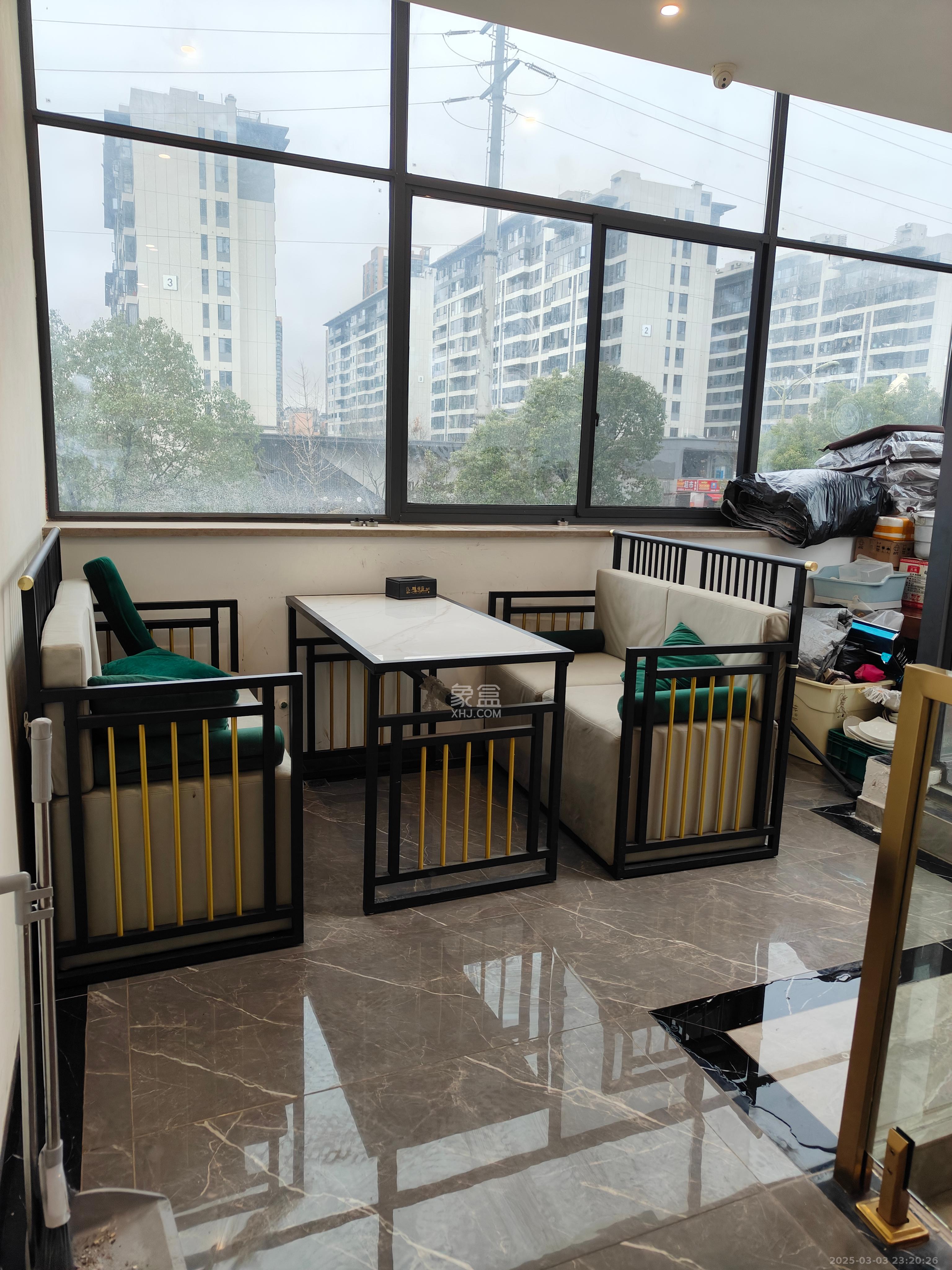 金辉优步星樾   105.65㎡      18000.0元/月室内图