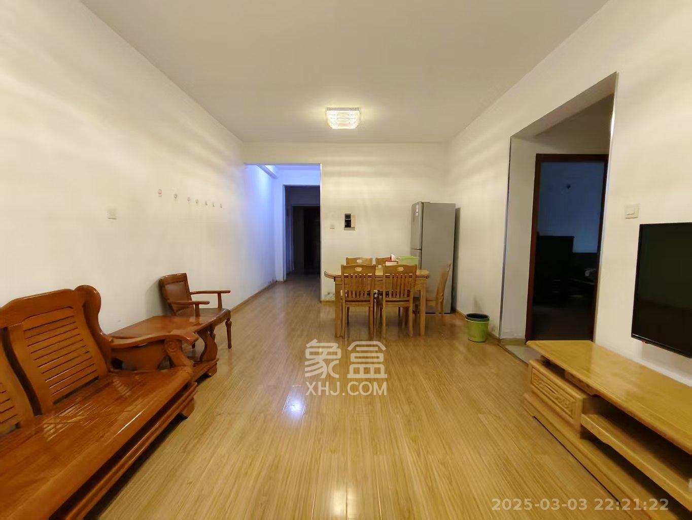 恒基凯旋门一二期  2室2厅1卫   1800.00元/月室内图