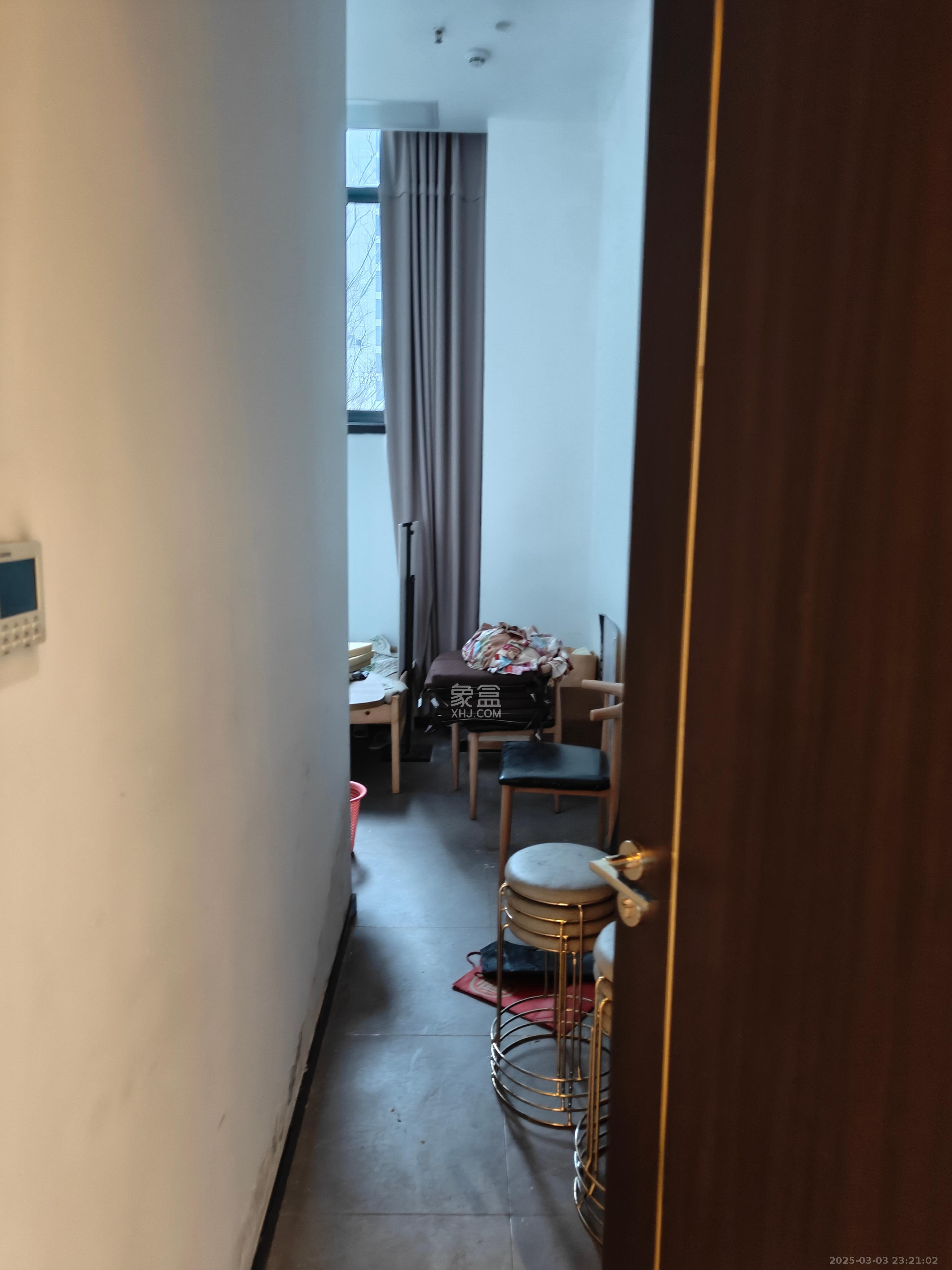 金辉优步星樾   105.65㎡      18000.0元/月室内图