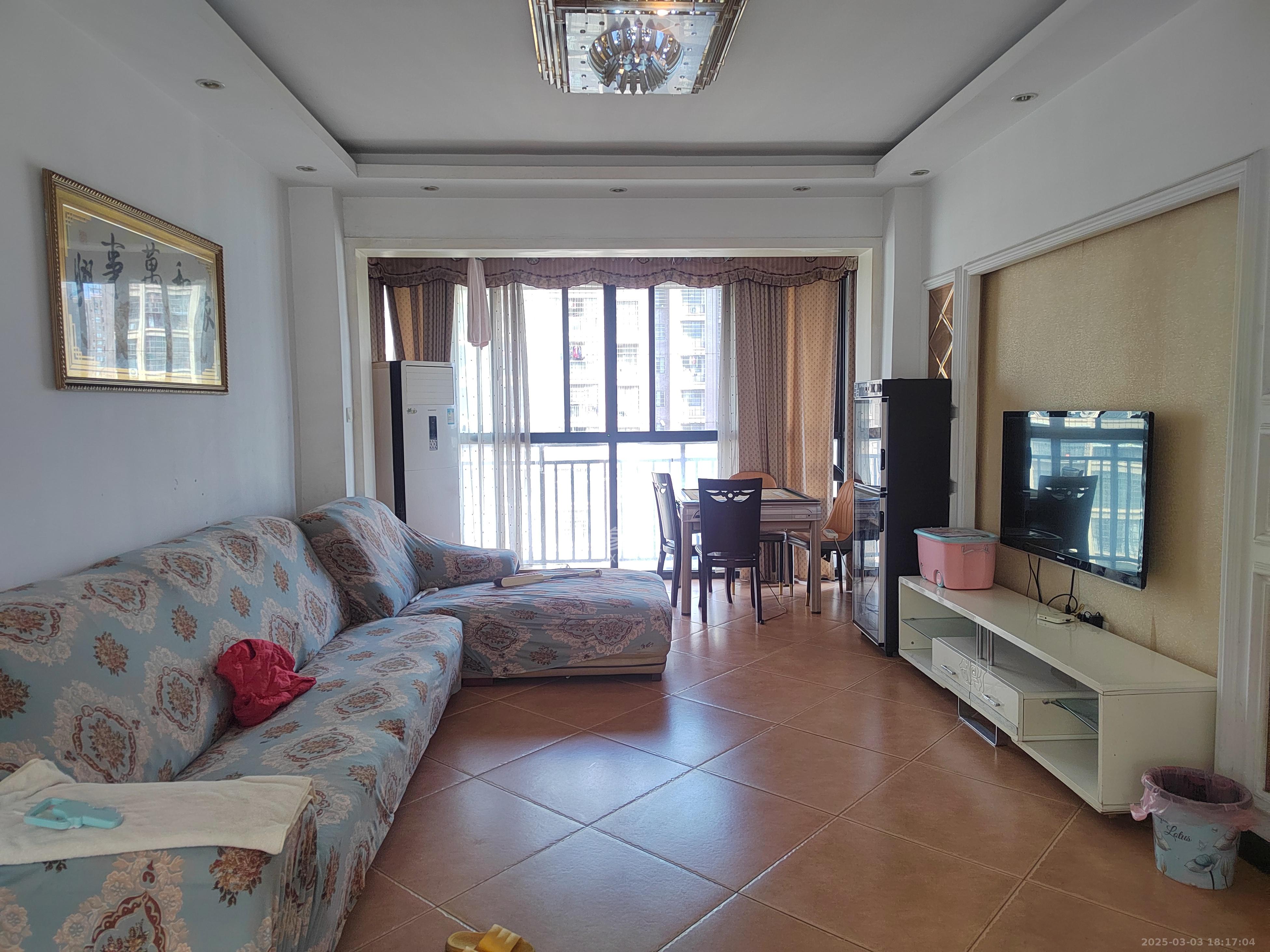 三景国际 3室2厅2卫 2000.0元/月 三景国际 3室2厅2卫 2000.0元/月室内图