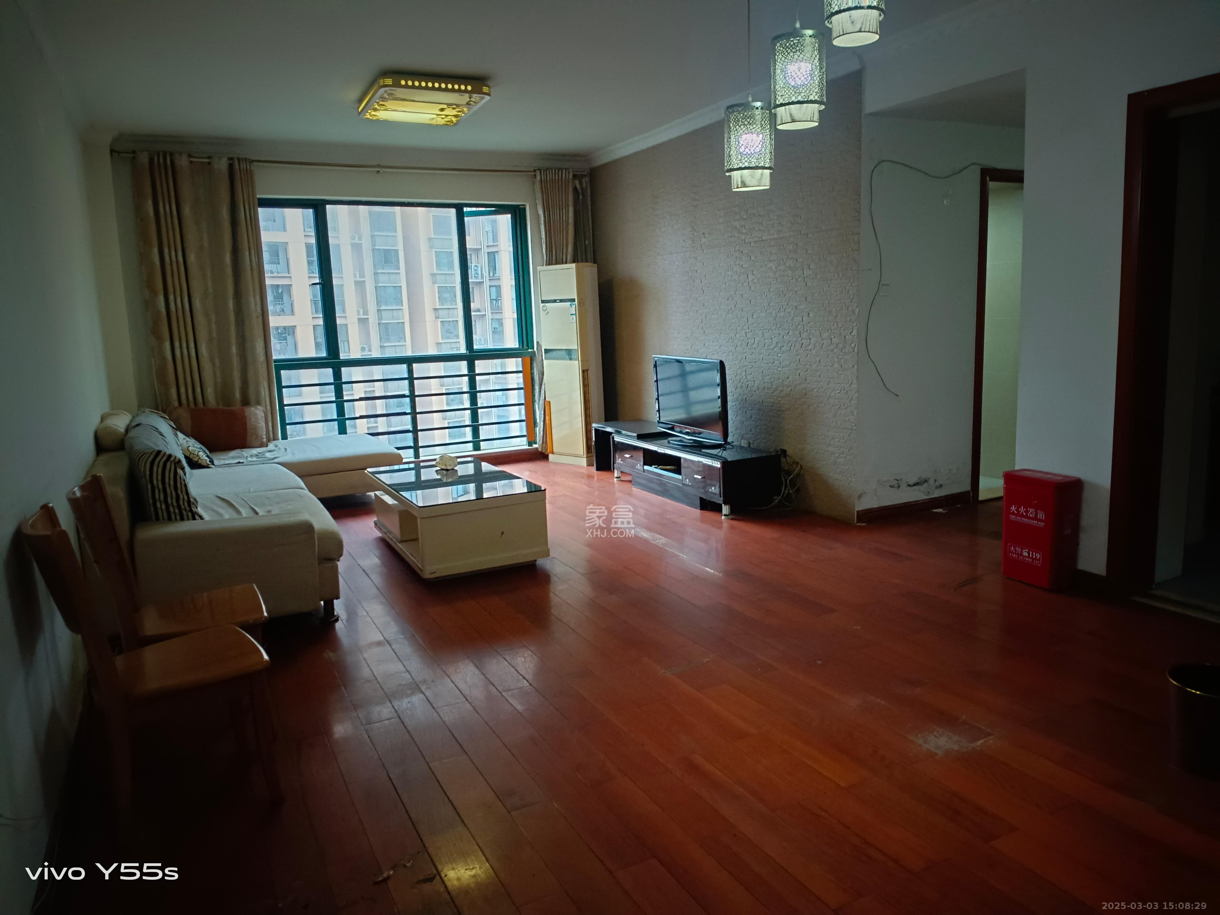 华盛世纪新城 4室2厅1卫 2600.0元/月 华盛世纪新城 4室2厅1卫 2600.0元/月室内图