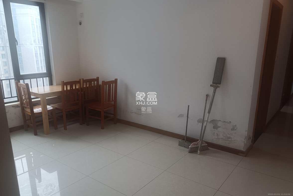 中海国际四期 3室2厅2卫 1800.0元/月 中海国际四期 3室2厅2卫 1800.0元/月室内图