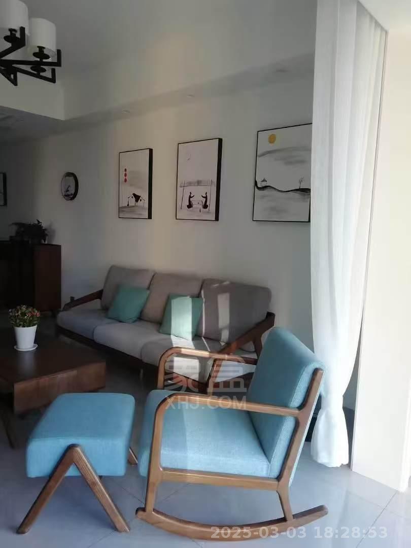 金轮翡翠名园 2室2厅1卫 2100.0元/月 金轮翡翠名园 2室2厅1卫 2100.0元/月室内图