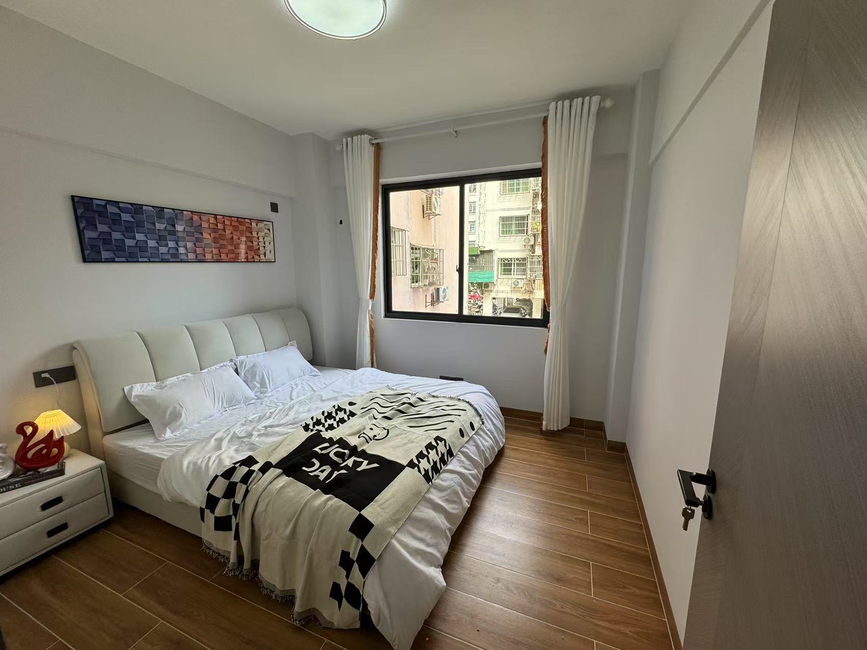 攀枝花苑 3室2厅1卫 112.0万 攀枝花苑 3室2厅1卫 112.0万卧室