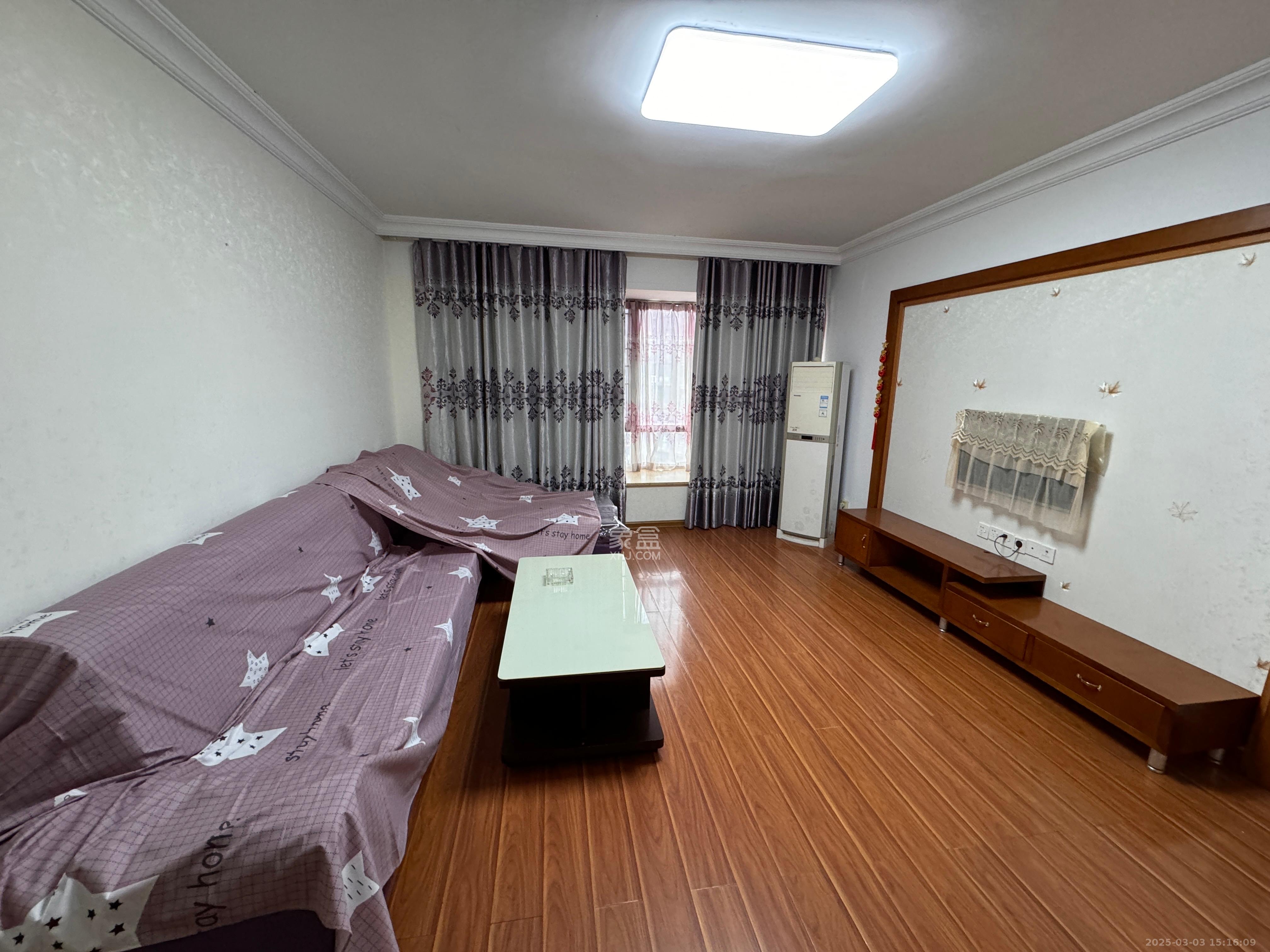 双湾国际(湘江御景花园)  3室2厅2卫    3000.0元/月 双湾国际(湘江御景花园)  3室2厅2卫    3000.0元/月