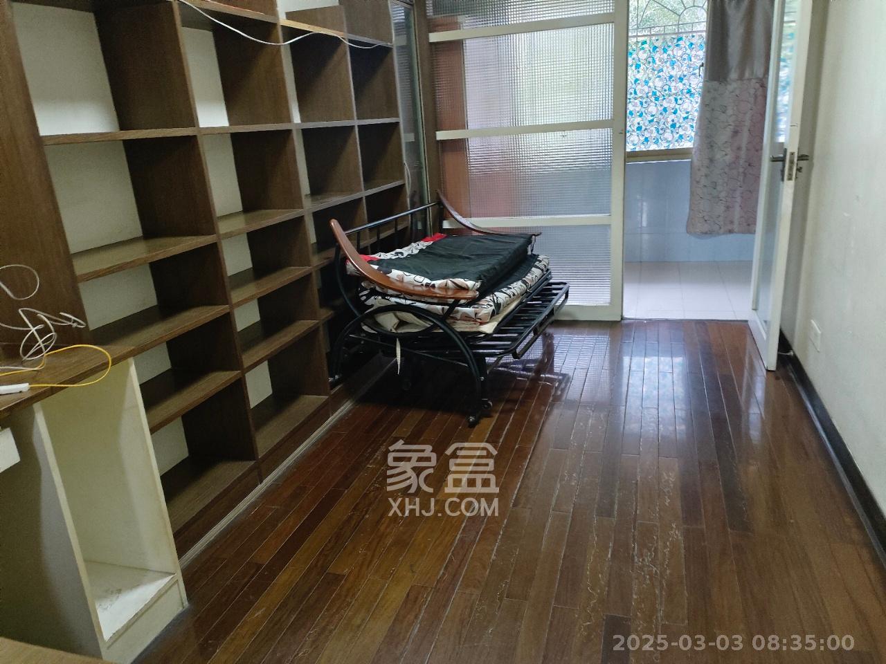 广铁六公司宿舍  3室2厅1卫   2600.00元/月室内图