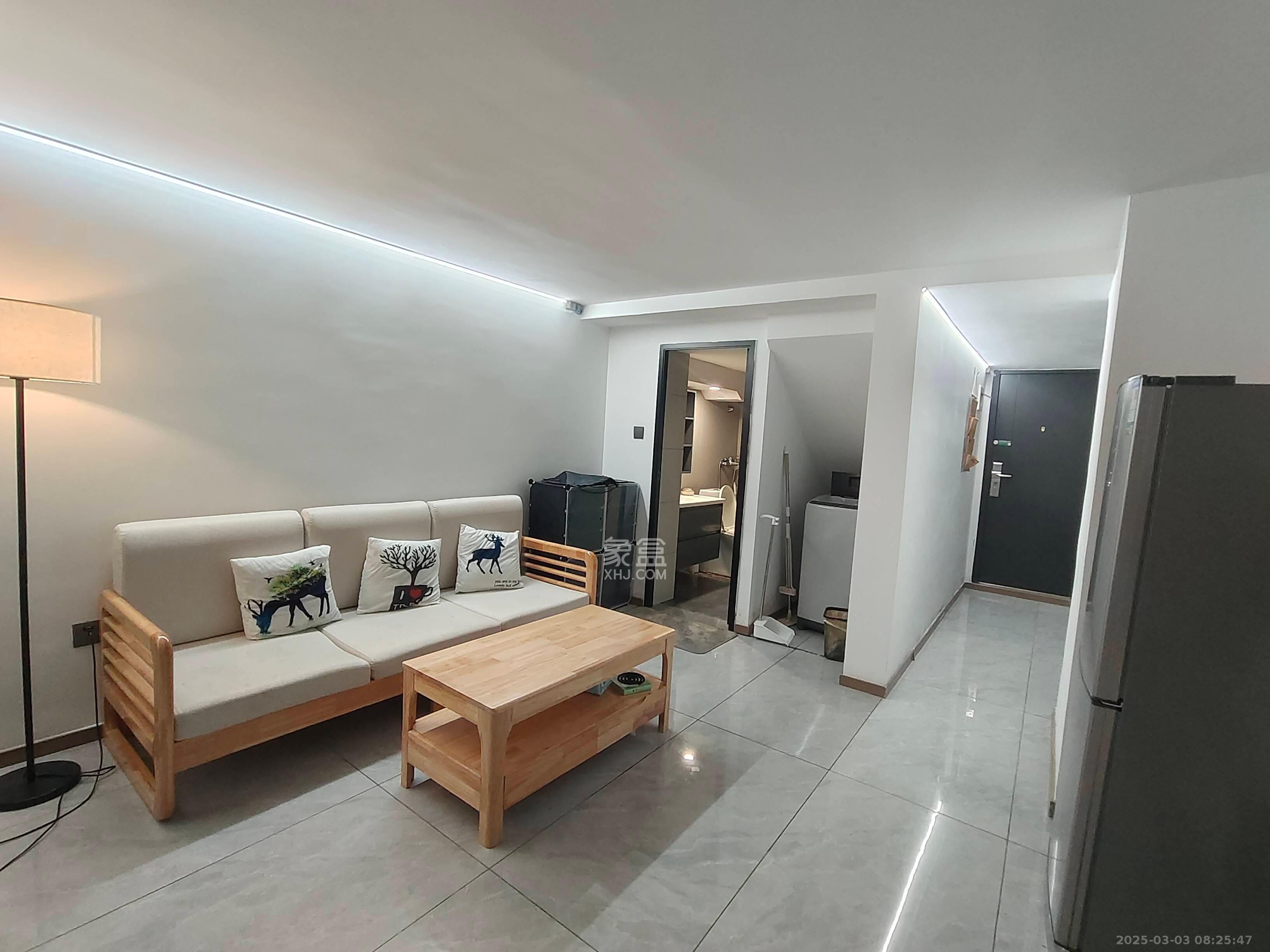 融圣国际 1室1厅1卫 2000.0元/月 融圣国际 1室1厅1卫 2000.0元/月室内图