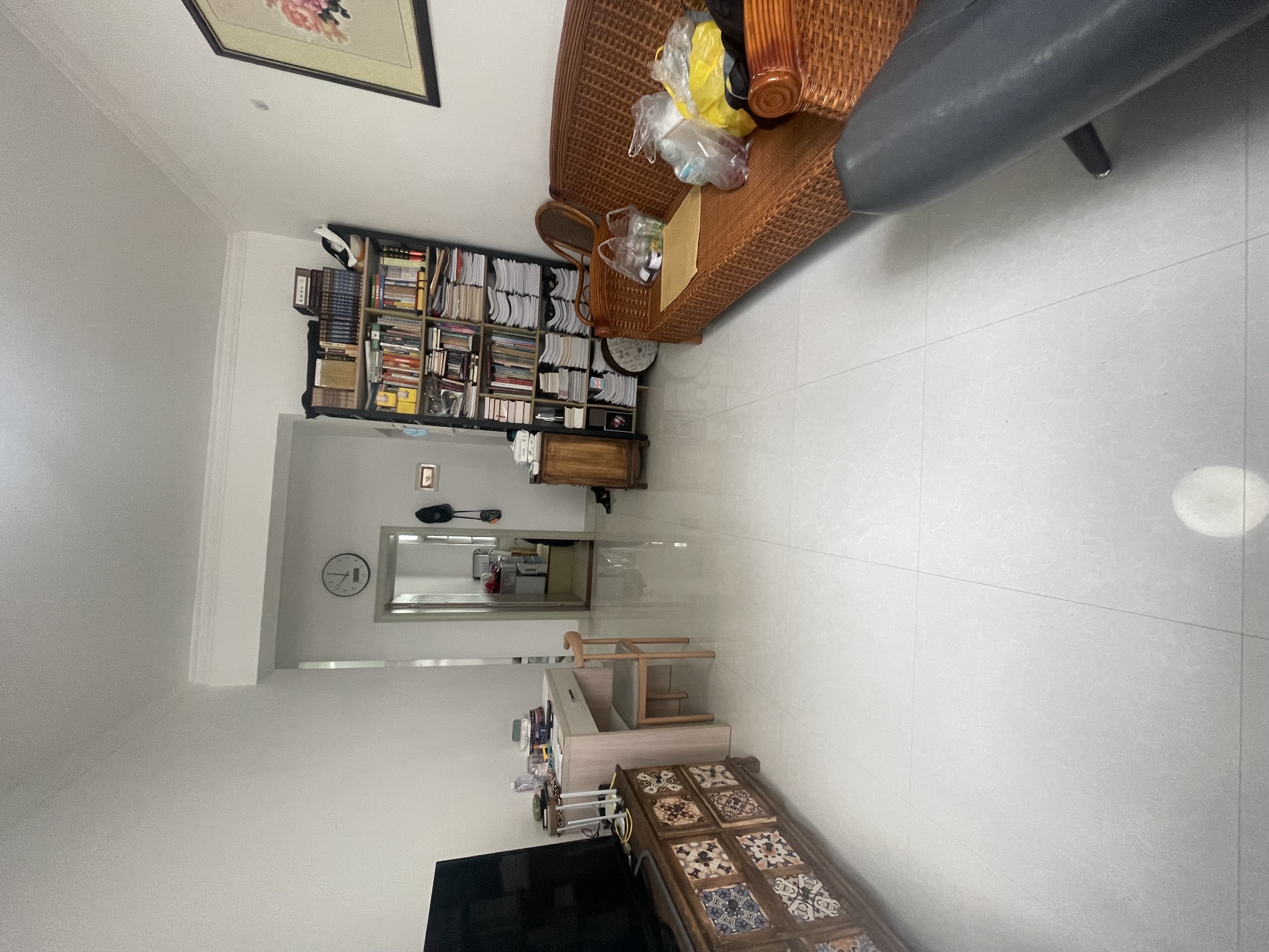 凤凰新村  1室0厅0卫   52.00万客厅
