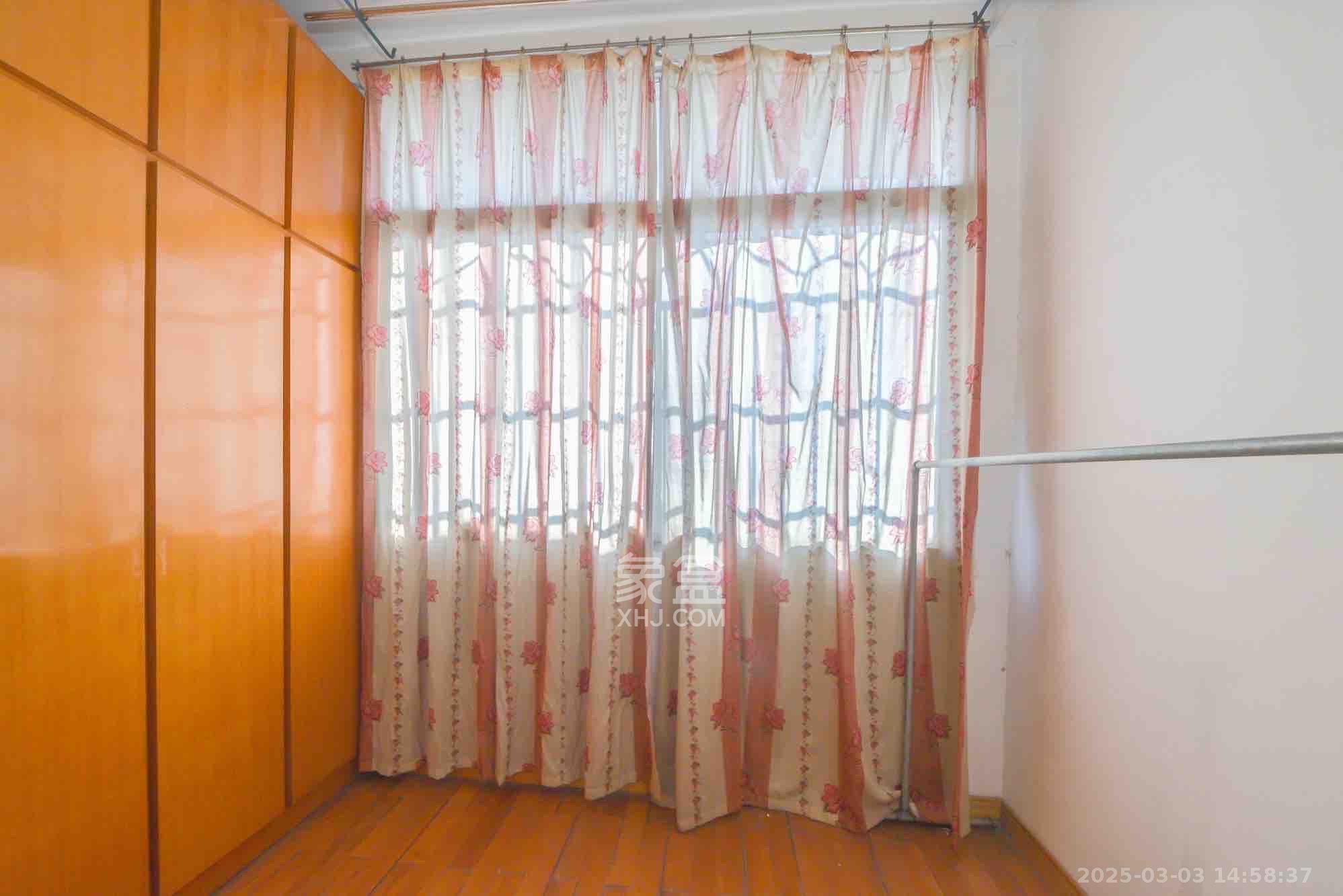 中意花苑  2室1厅1卫    1350.0元/月 中意花苑  2室1厅1卫    1350.0元/月室内图