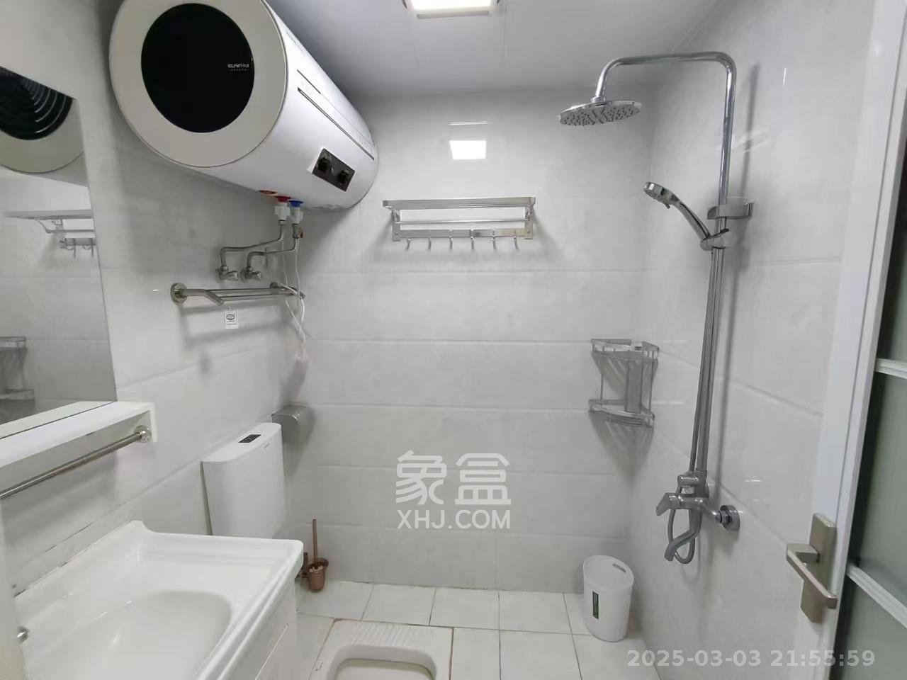 C-park天悦城(紫檀溪苑二期)  1室1厅1卫    1500.0元/月 C-park天悦城(紫檀溪苑二期)  1室1厅1卫    1500.0元/月室内图