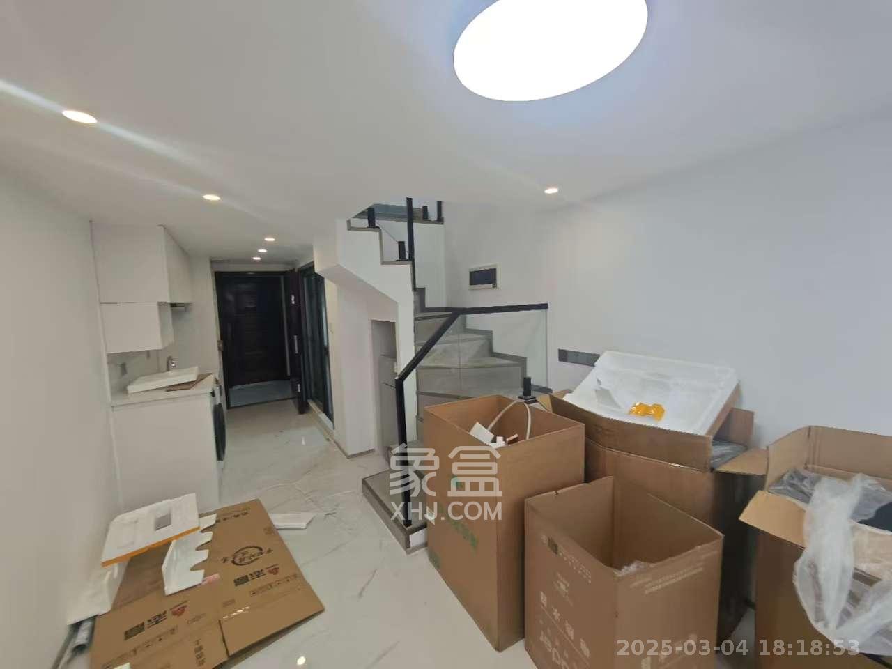 新长海D1站 1室1厅1卫 1800.0元/月 新长海D1站 1室1厅1卫 1800.0元/月室内图