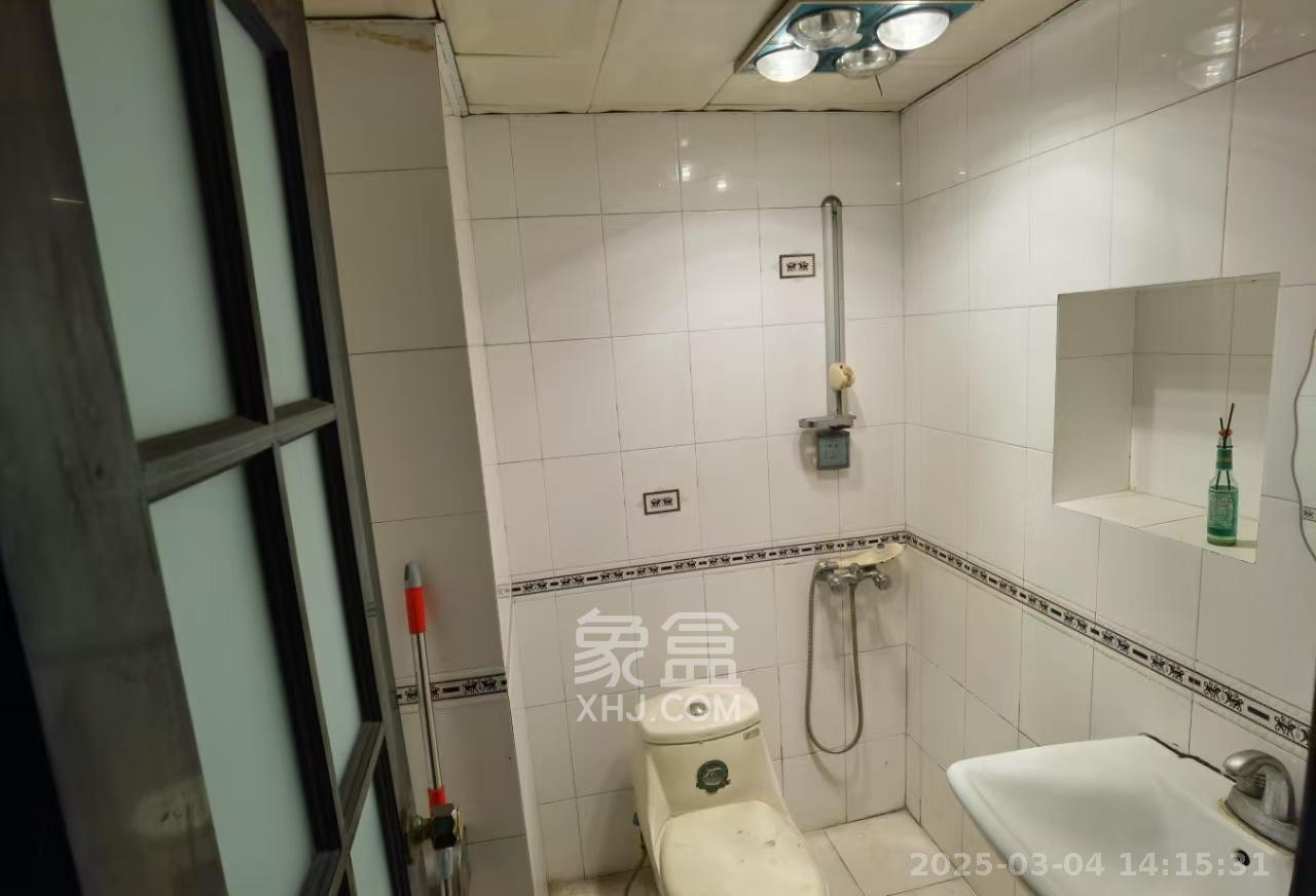 晓塘公寓 3室2厅2卫 1200.0元/月 晓塘公寓 3室2厅2卫 1200.0元/月室内图