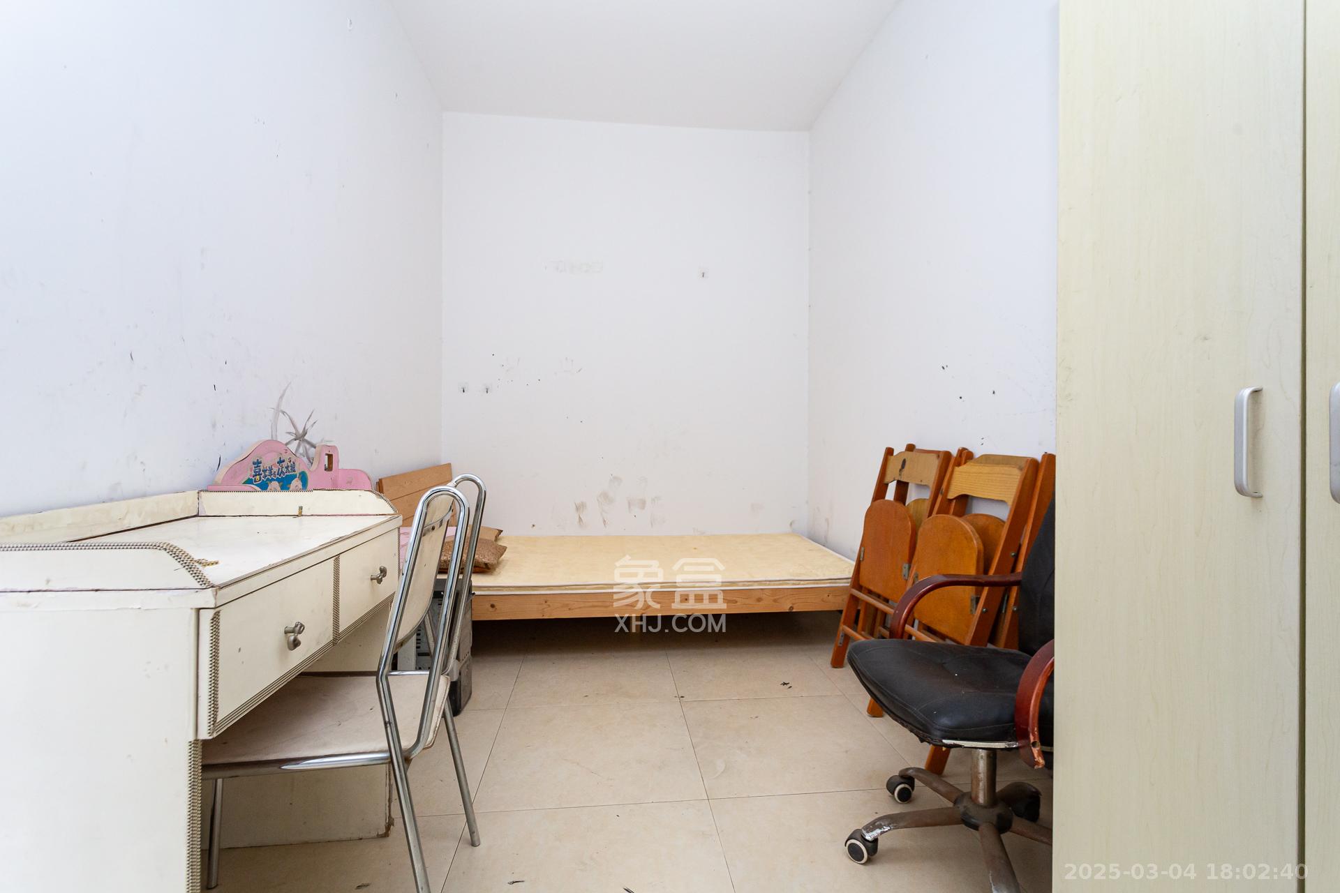 浩龙音乐界 3室2厅1卫 1800.0元/月 浩龙音乐界 3室2厅1卫 1800.0元/月室内图