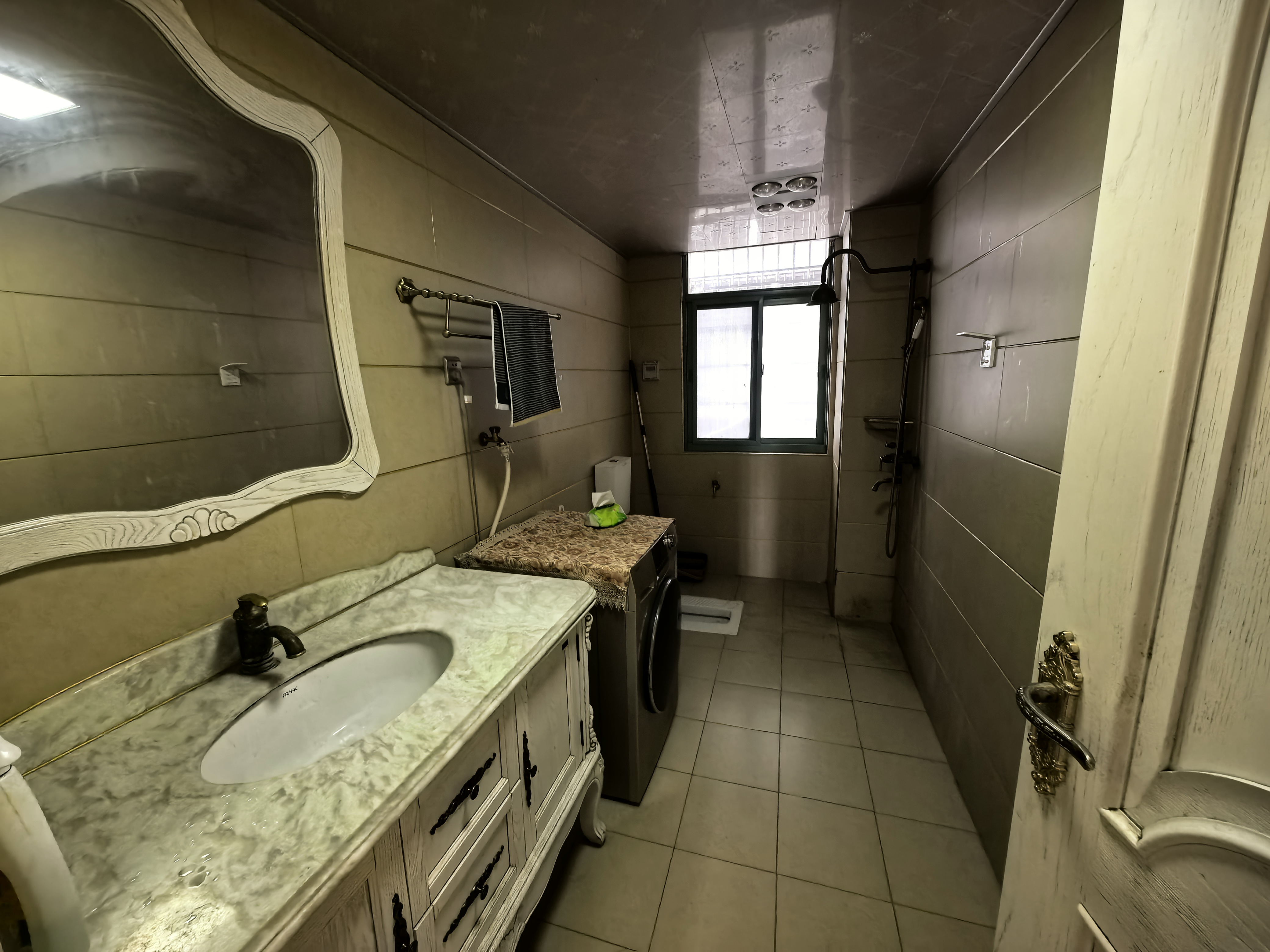 武警星苑 4室2厅2卫 79.8万 武警星苑 4室2厅2卫 79.8万客厅