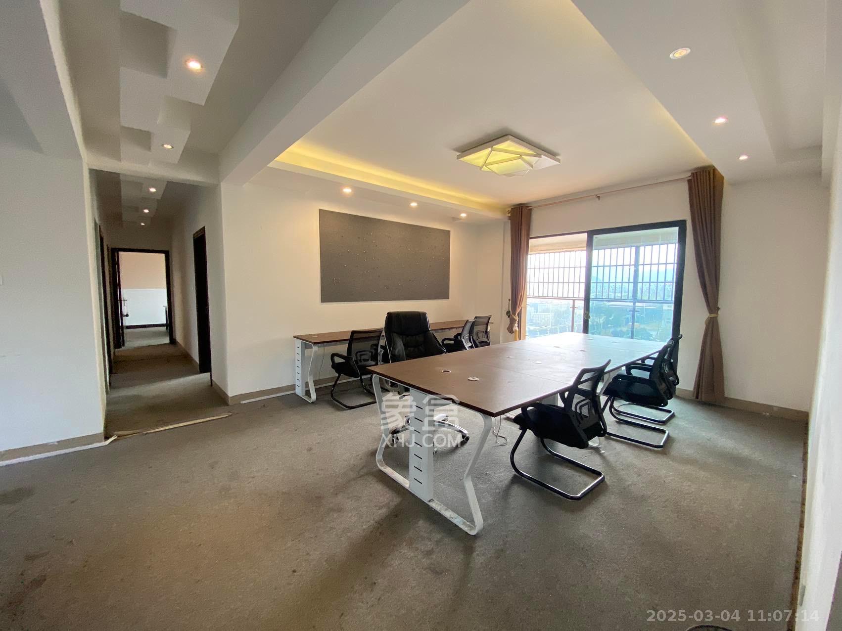 达美D6区 4室2厅3卫 4800.0元/月 达美D6区 4室2厅3卫 4800.0元/月室内图