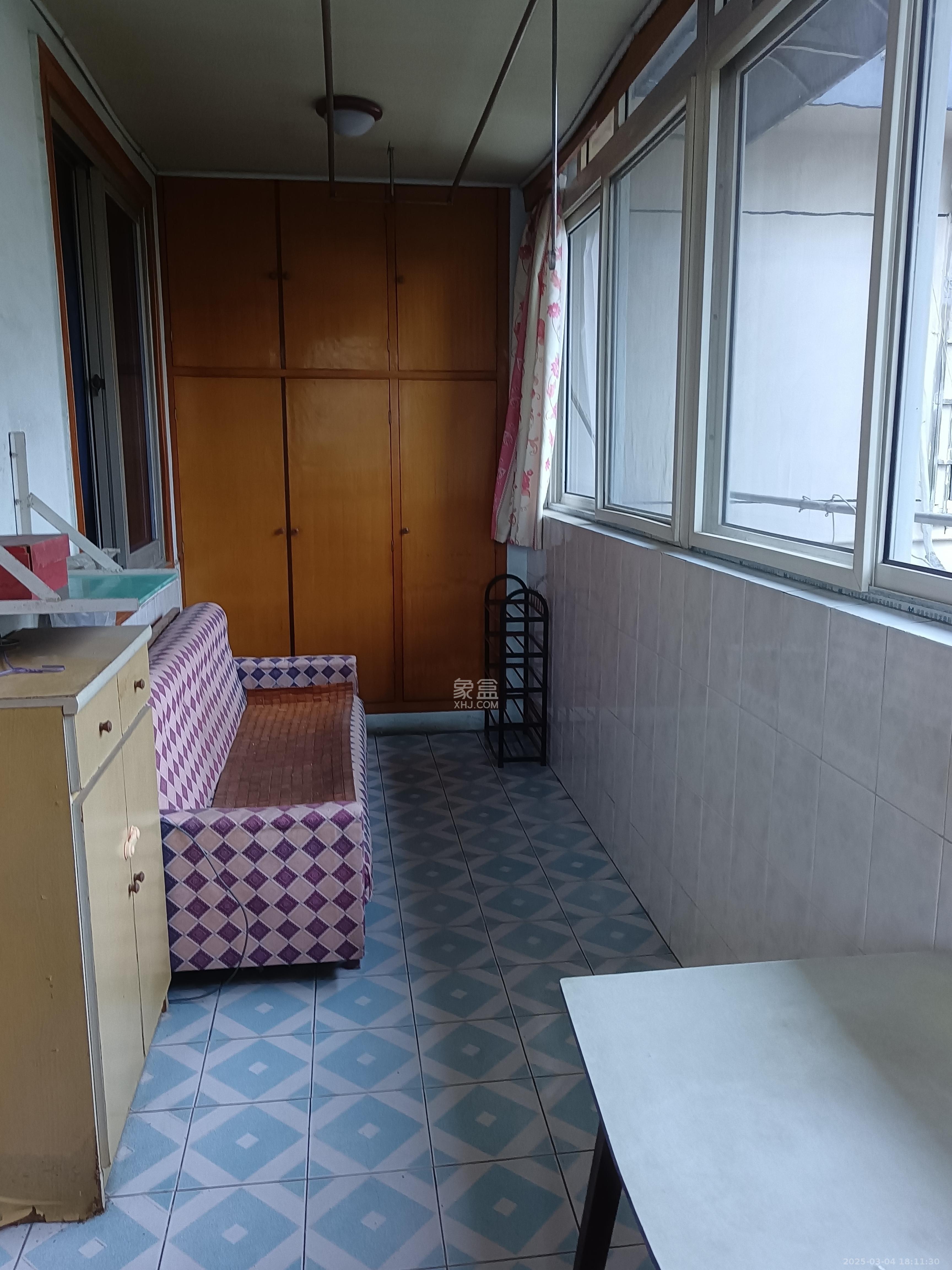 制药厂宿舍  2室1厅1卫   1500.00元/月室内图