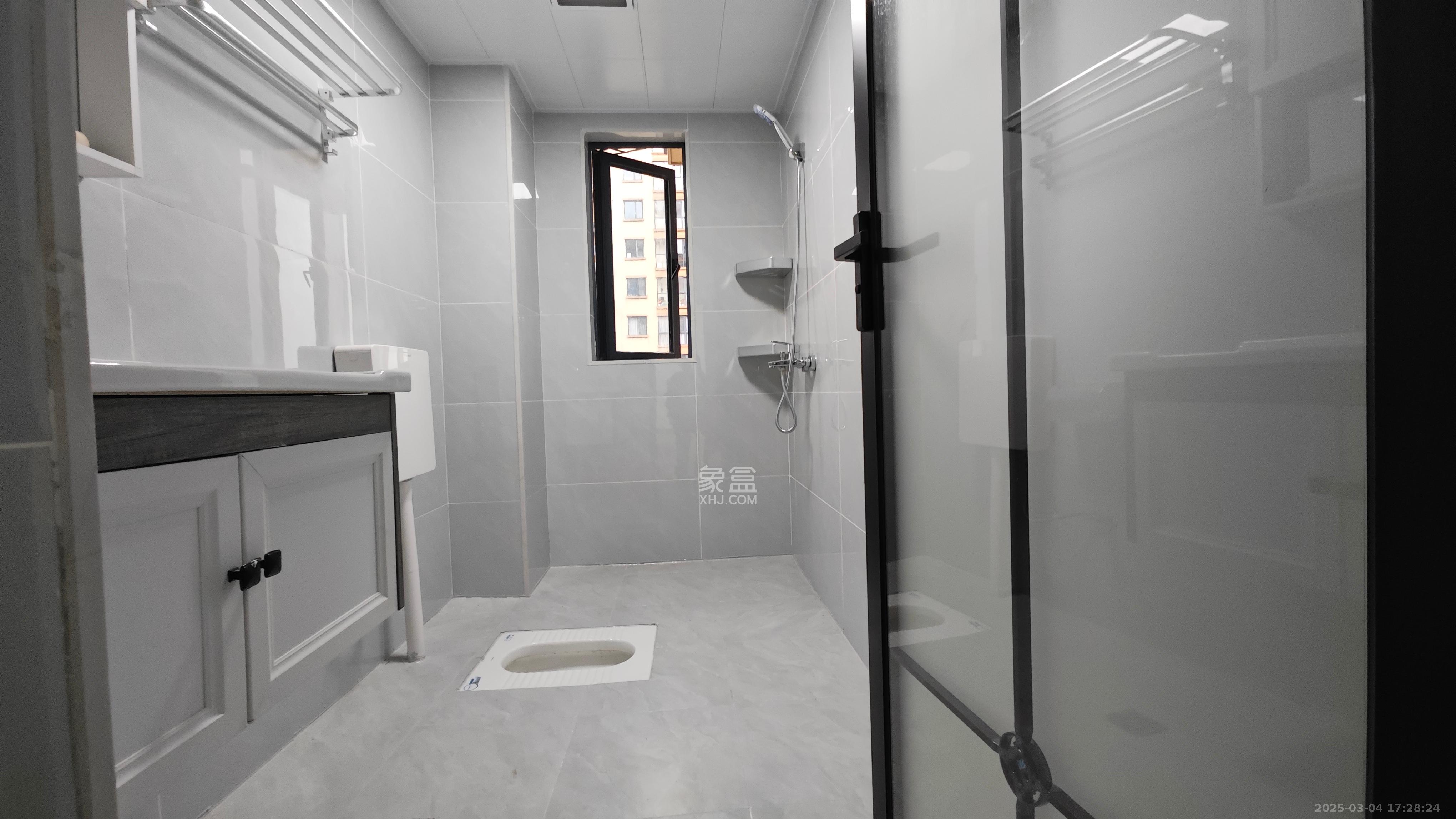 中建嘉和城 3室2厅1卫 2200.0元/月 中建嘉和城 3室2厅1卫 2200.0元/月室内图