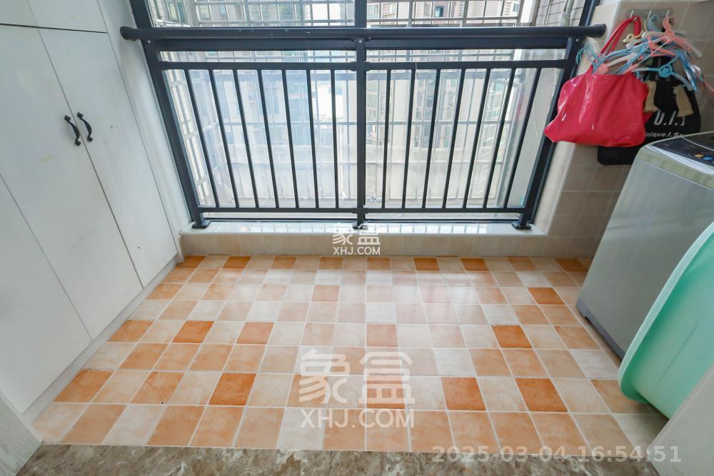 胜家雅苑  3室2厅1卫    2700.0元/月室内图