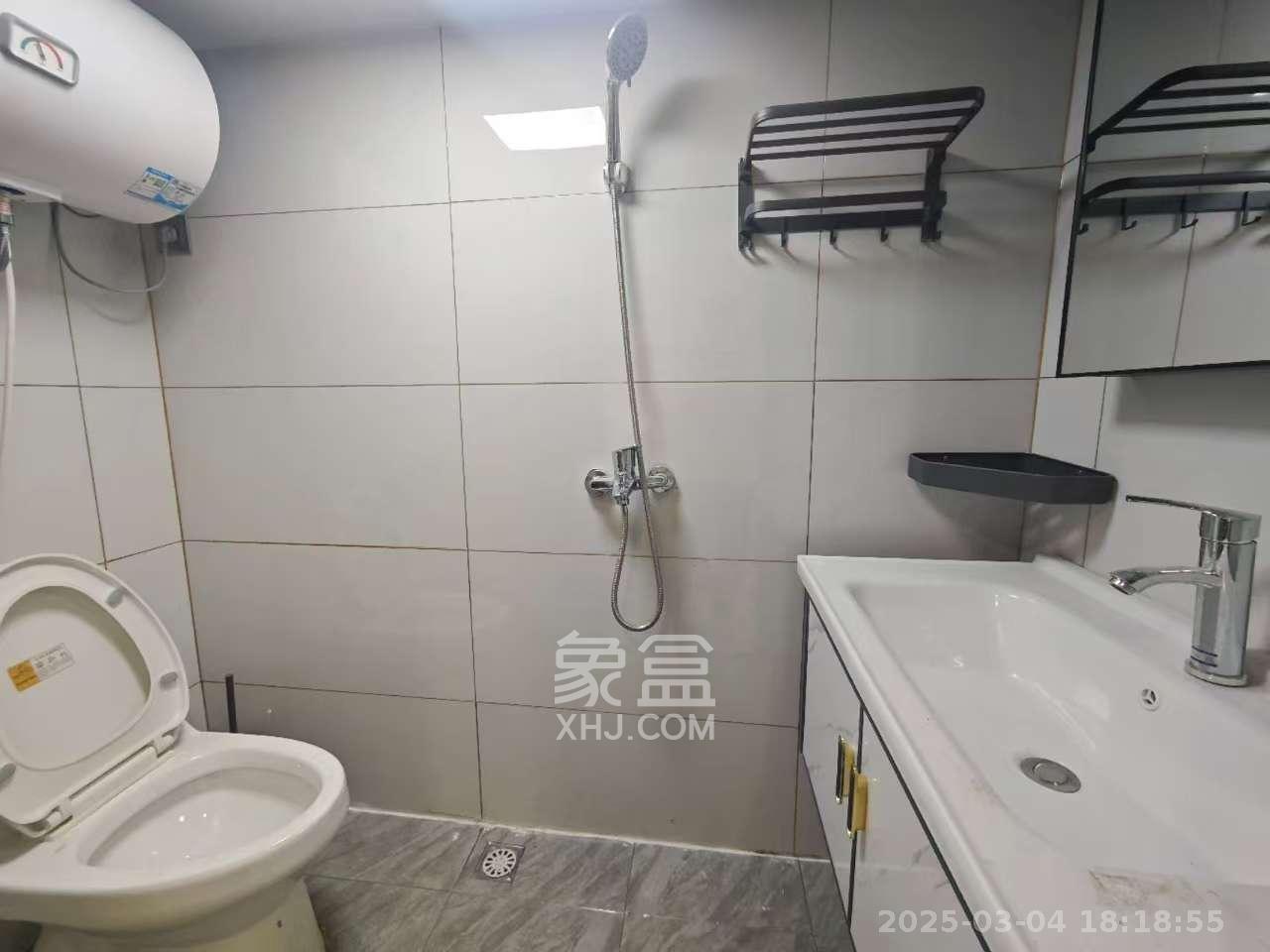 新长海D1站 1室1厅1卫 1800.0元/月 新长海D1站 1室1厅1卫 1800.0元/月室内图