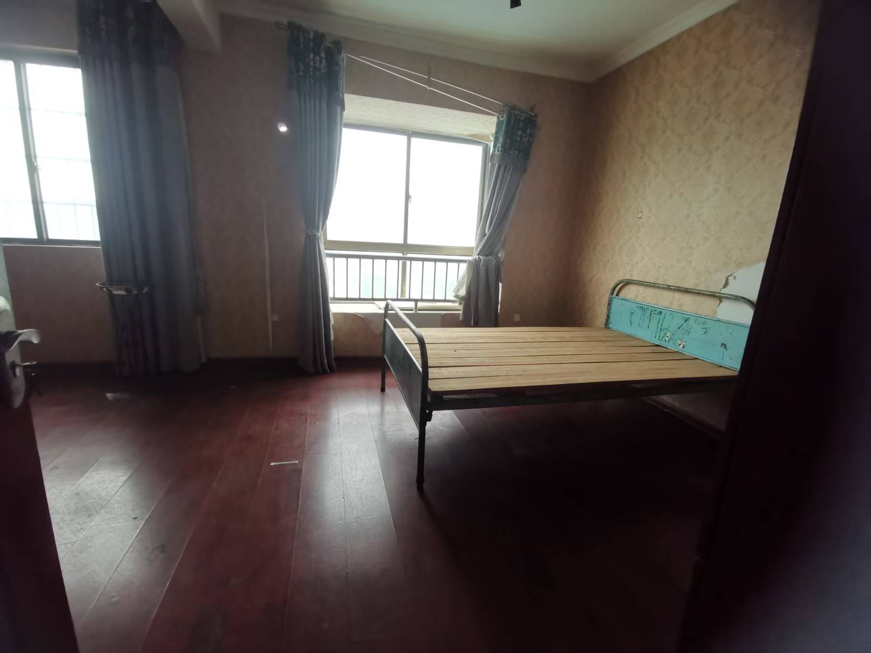 富华大厦 3室2厅2卫 1000.0元/月 富华大厦 3室2厅2卫 1000.0元/月室内图