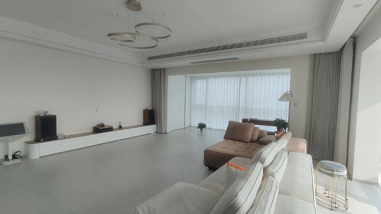 中铁银城江月 4室2厅2卫 9000.0元/月 中铁银城江月 4室2厅2卫 9000.0元/月室内图