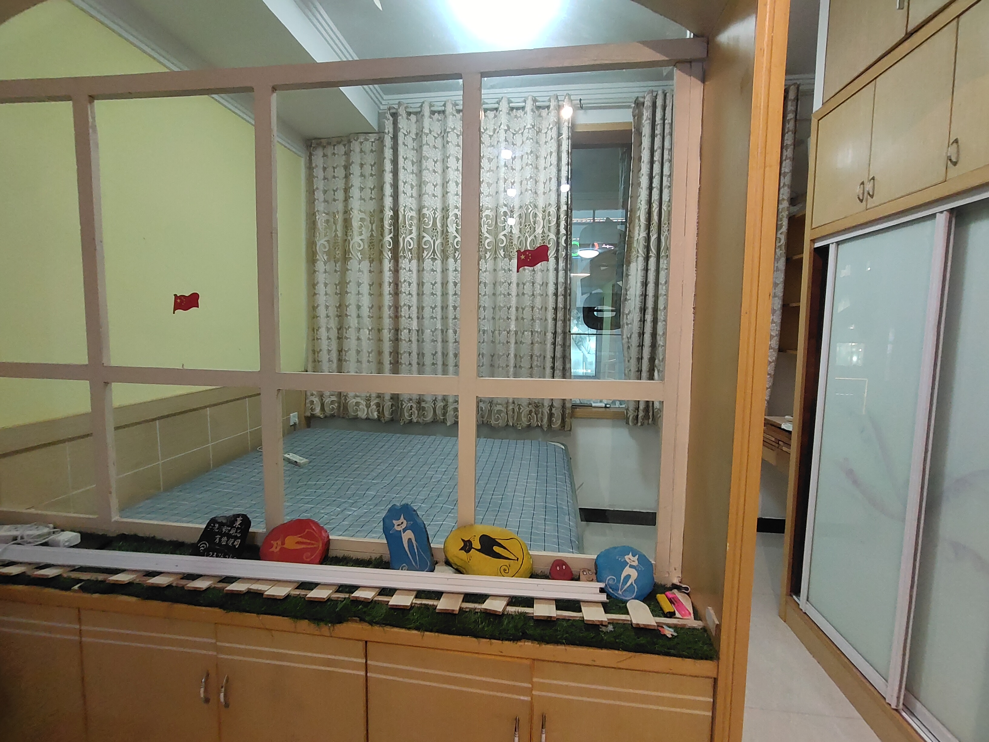 维港十字街 1室1厅1卫 1000.0元/月 维港十字街 1室1厅1卫 1000.0元/月室内图