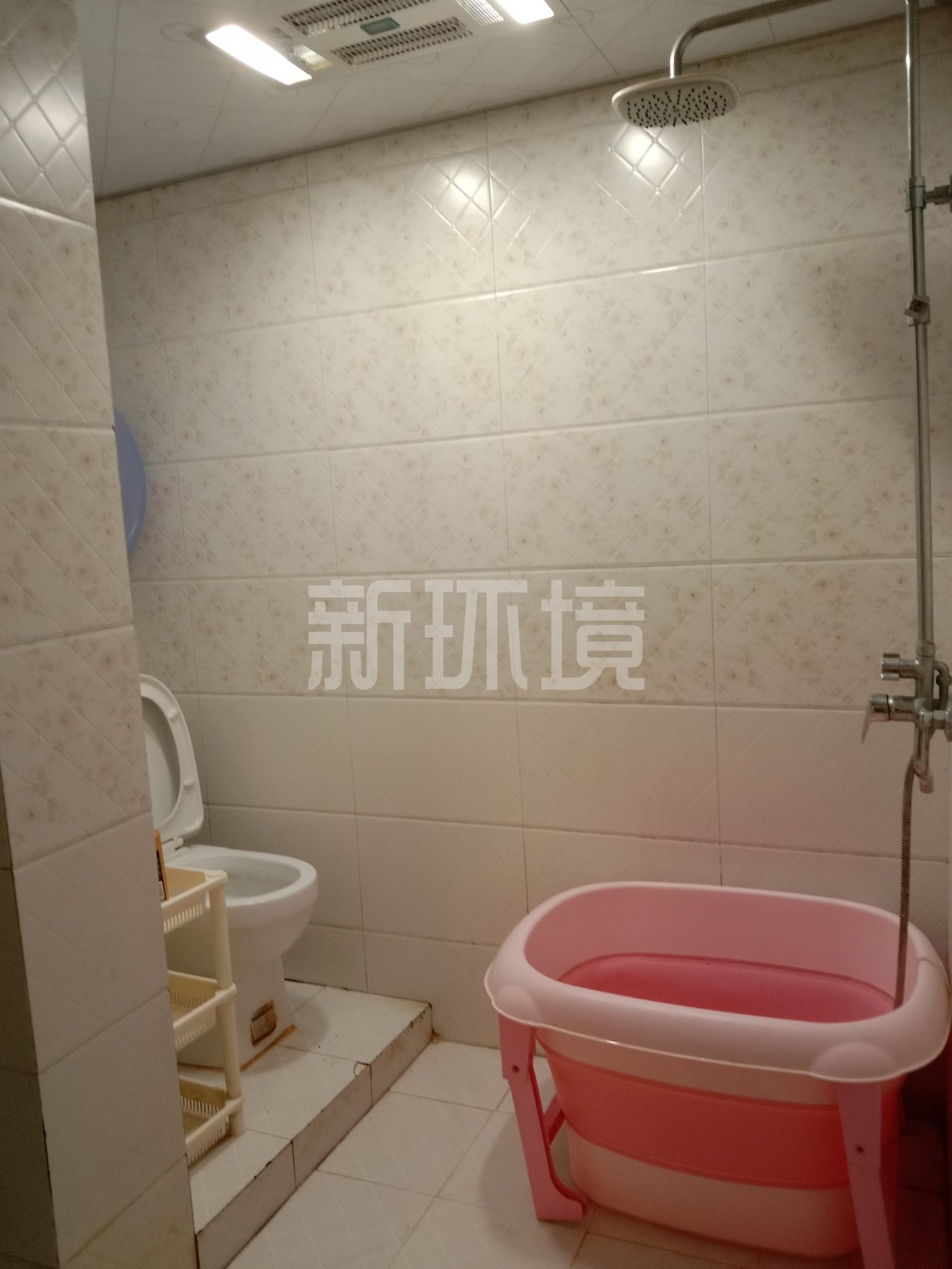 高盛澧园一二期  2室2厅2卫   43.80万客厅