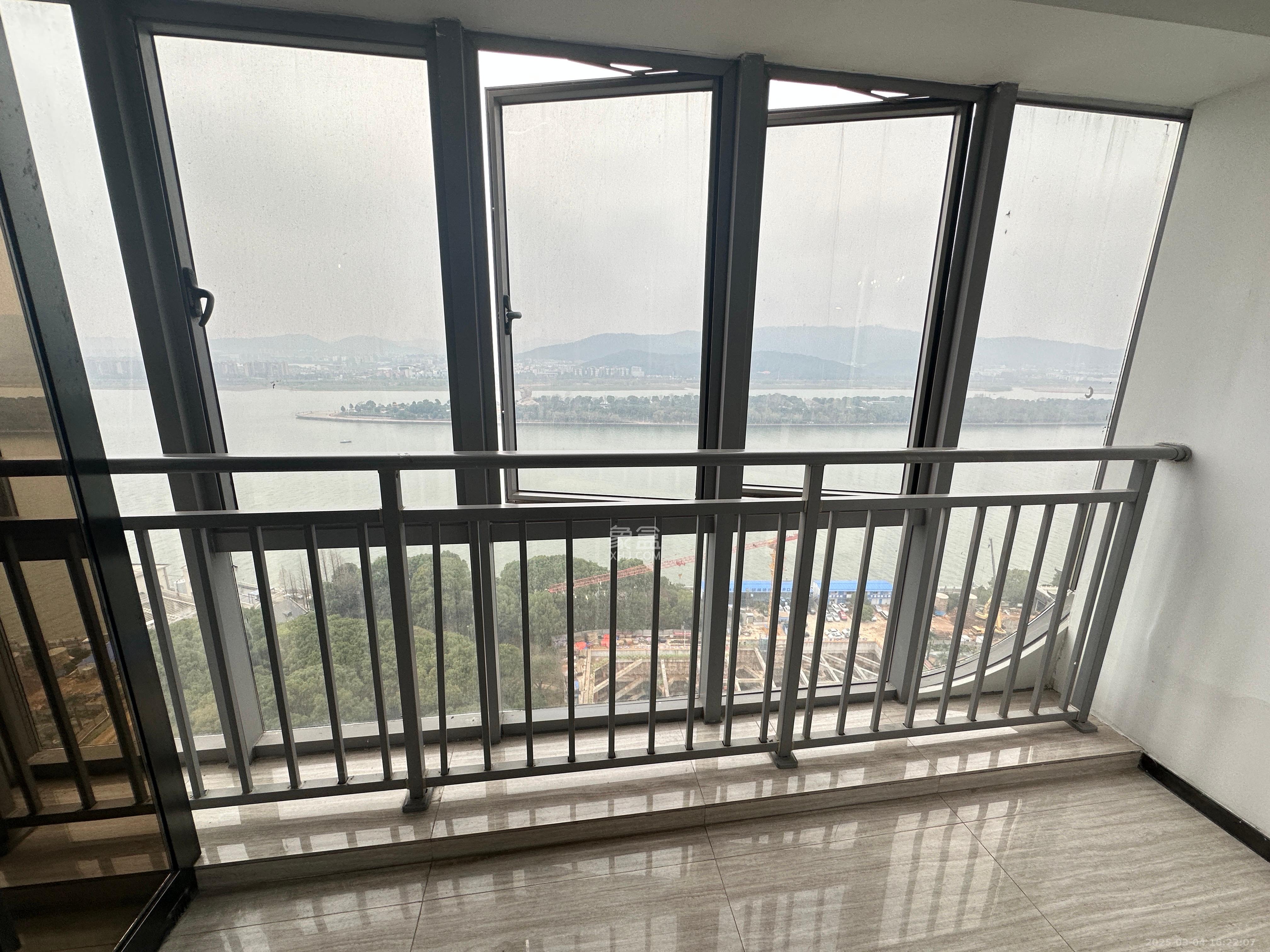 保利国际广场 1室1厅1卫 2600.0元/月 保利国际广场 1室1厅1卫 2600.0元/月室内图