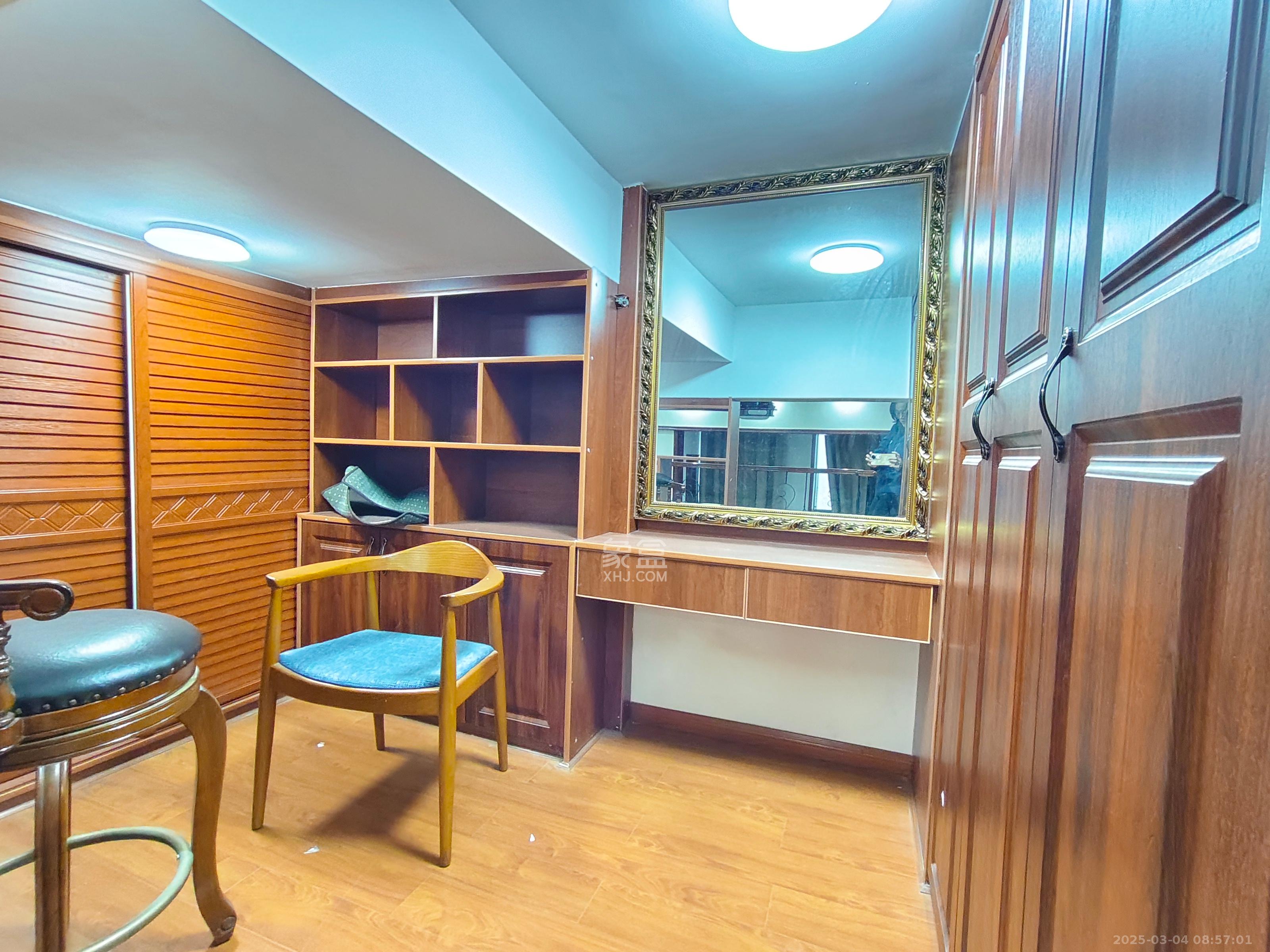 MOMA当代广场 1室1厅1卫 1500.0元/月 MOMA当代广场 1室1厅1卫 1500.0元/月室内图