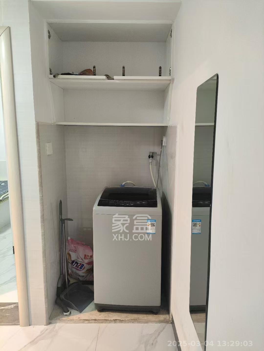 鑫利家园 1室1厅1卫 1300.0元/月 鑫利家园 1室1厅1卫 1300.0元/月室内图