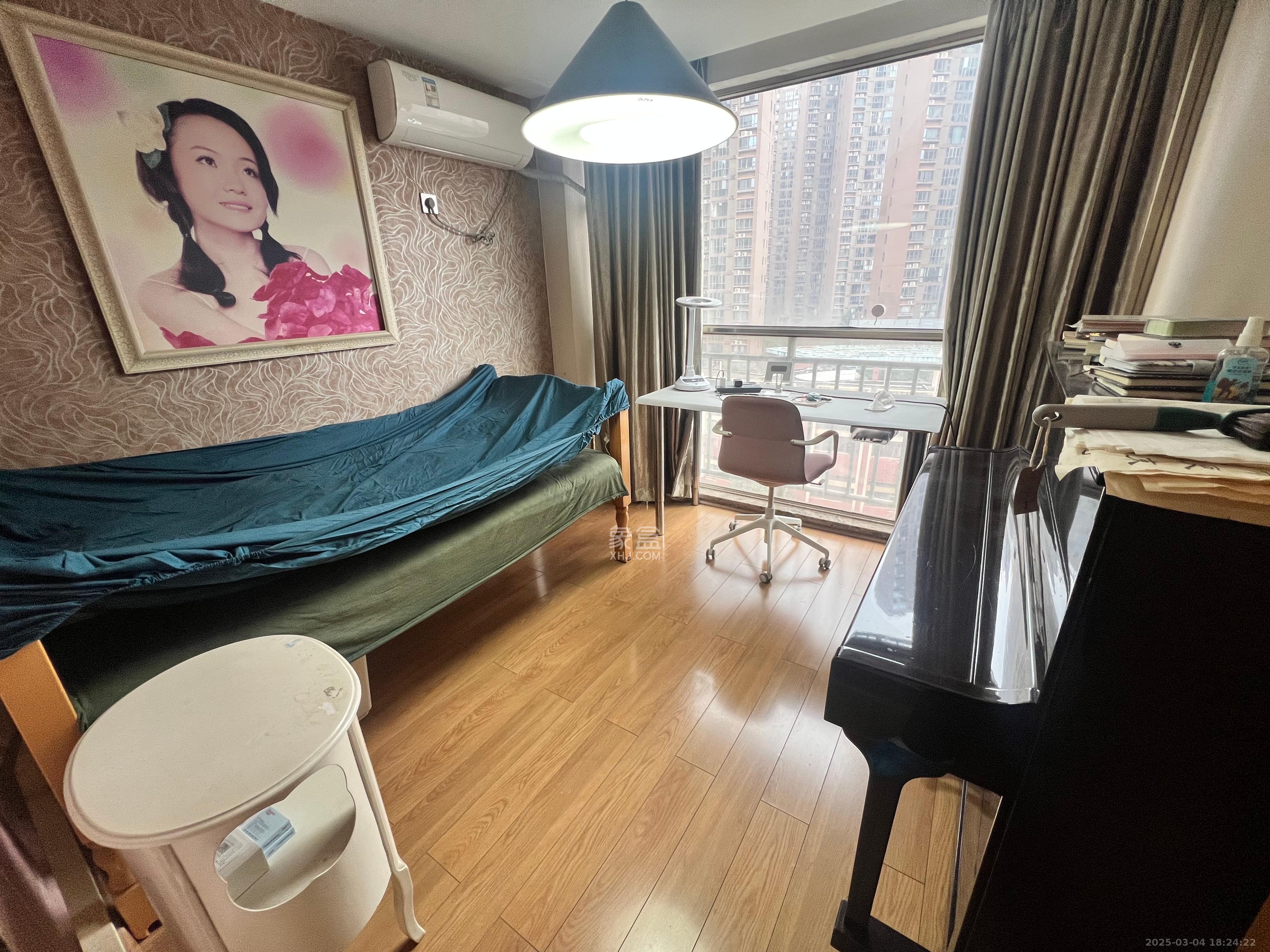 富兴嘉城(富兴汇中央) 4室2厅1卫 3500.0元/月 富兴嘉城(富兴汇中央) 4室2厅1卫 3500.0元/月室内图