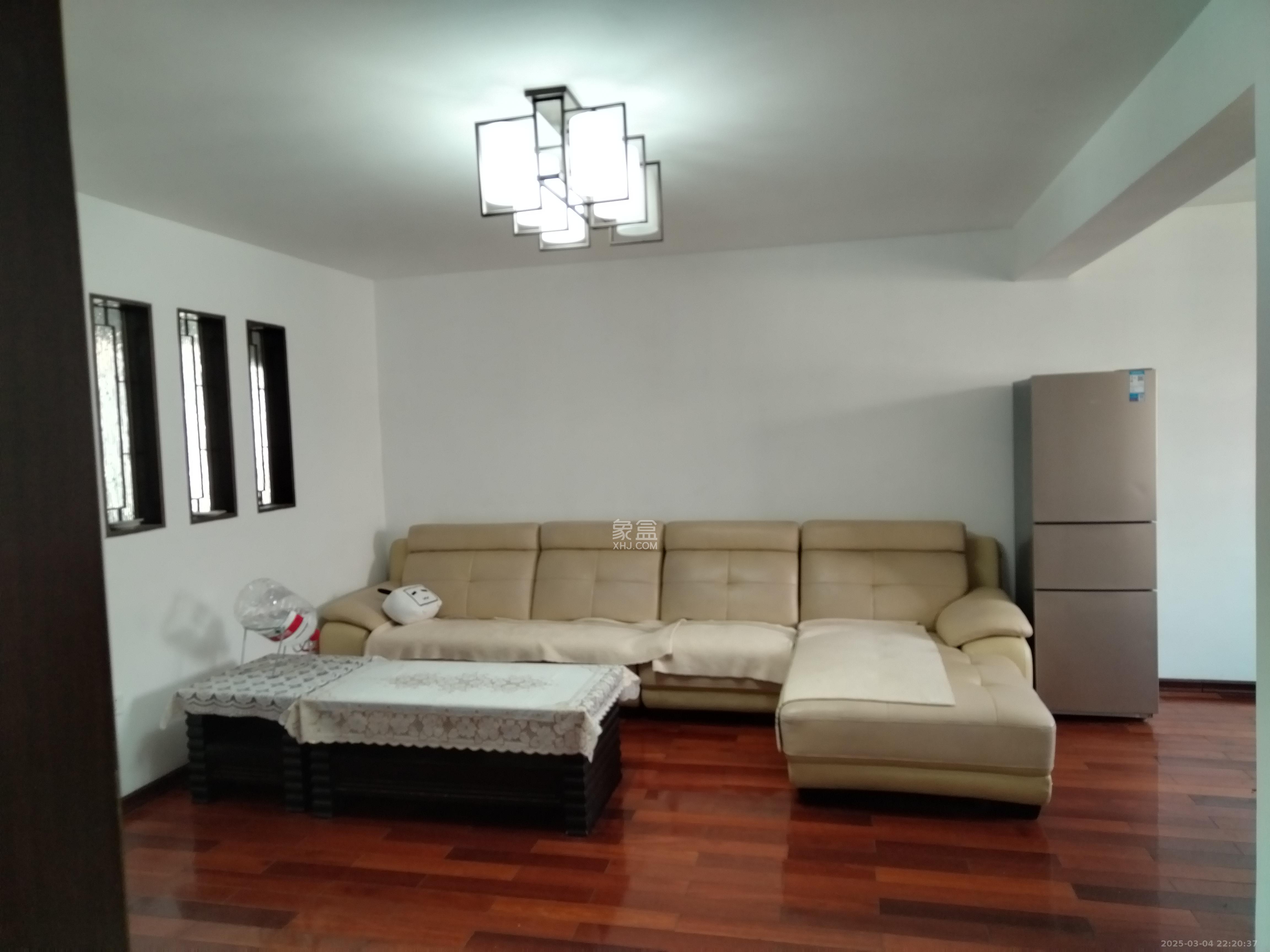 湖南中医药大学梨子山宿舍 2室1厅1卫 2300.0元/月 湖南中医药大学梨子山宿舍 2室1厅1卫 2300.0元/月室内图