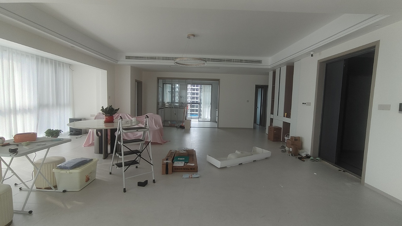 中铁银城江月 4室2厅2卫 9000.0元/月 中铁银城江月 4室2厅2卫 9000.0元/月室内图