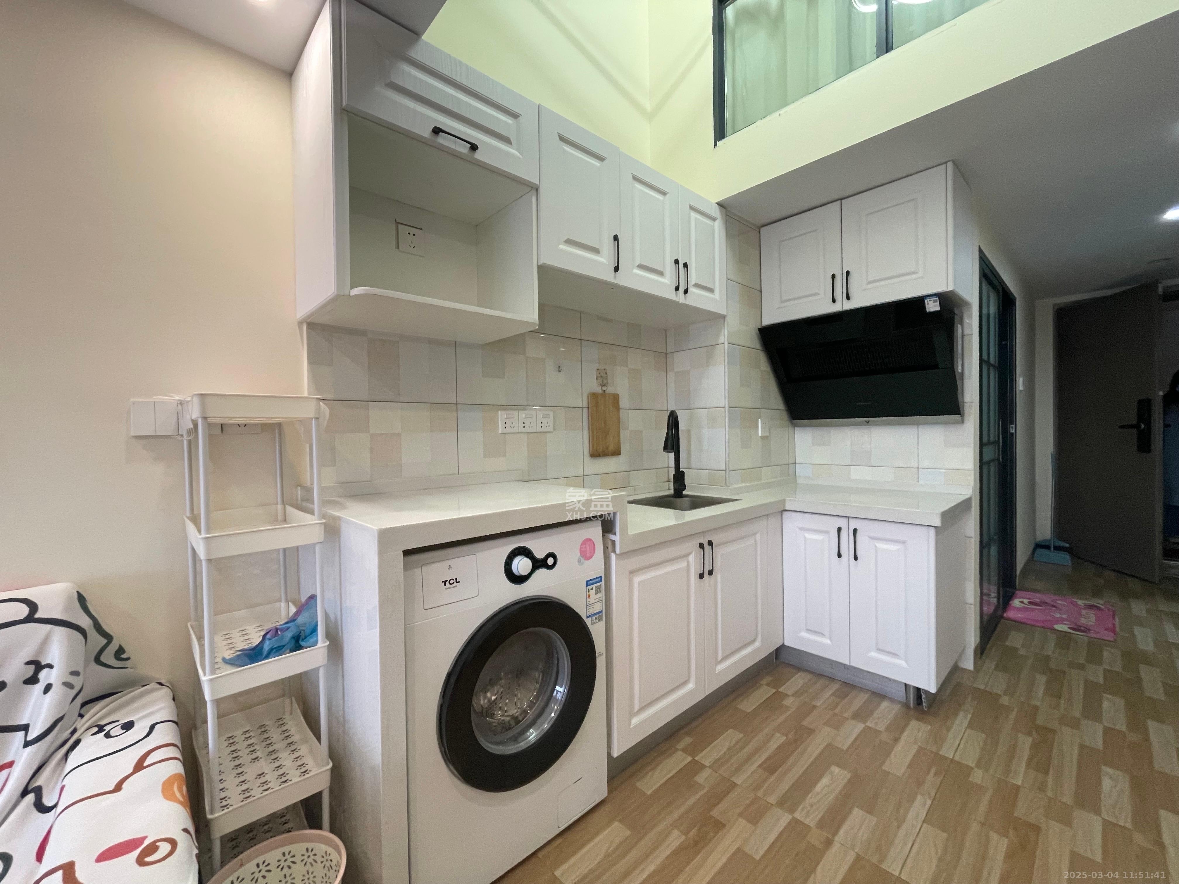弘坤云寓  1室1厅1卫   2000.00元/月室内图