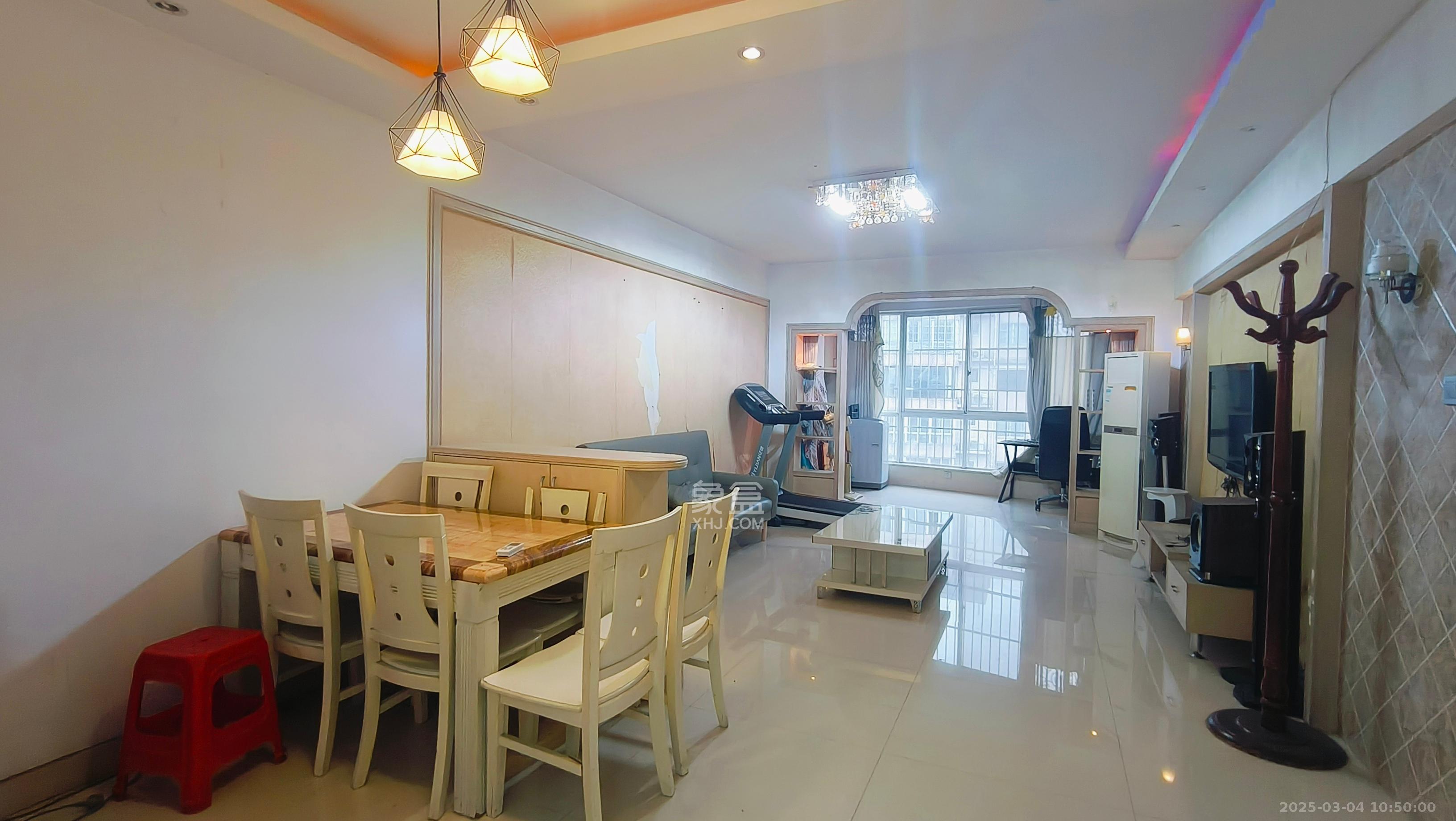 高林金三华邸 2室1厅1卫 1500.0元/月 高林金三华邸 2室1厅1卫 1500.0元/月室内图