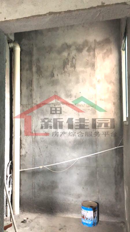 广茂园二期  6室2厅3卫   265.00万客厅