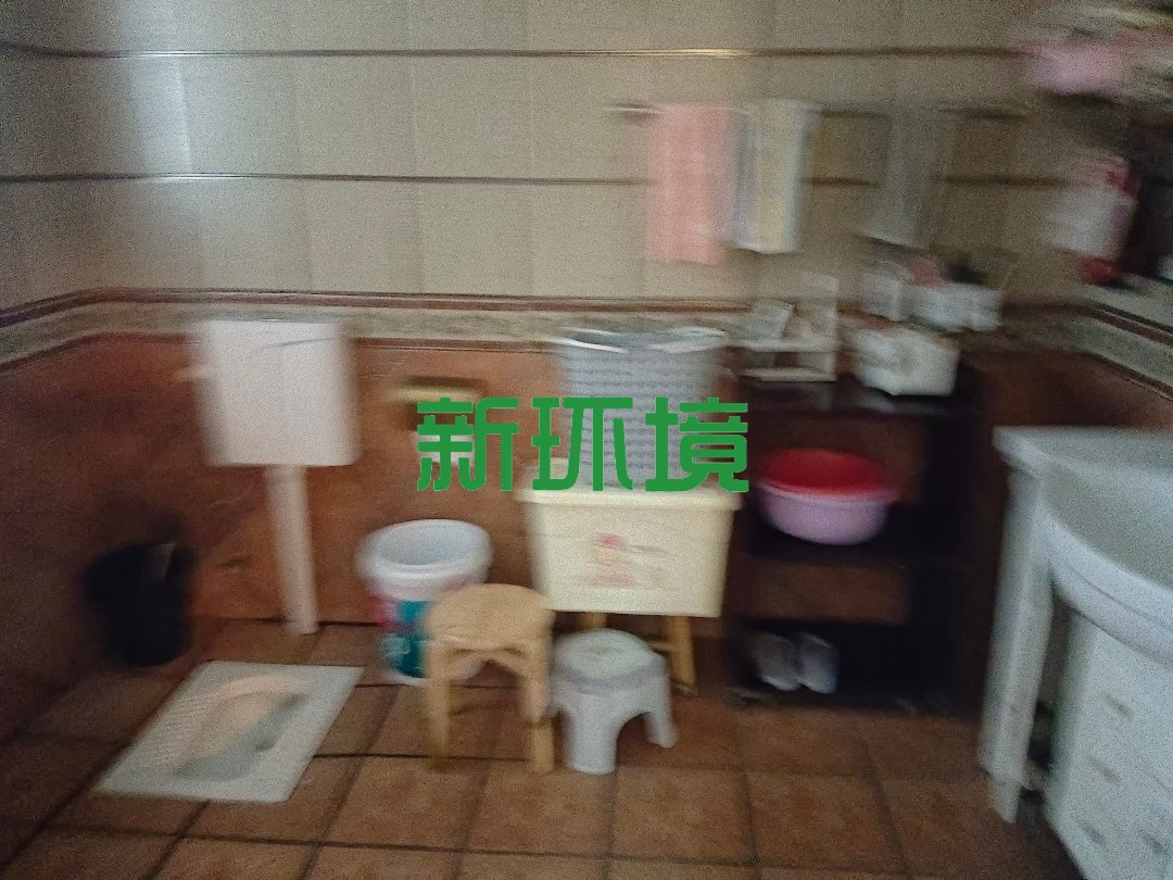 美人山别墅  5室2厅4卫   298.00万客厅