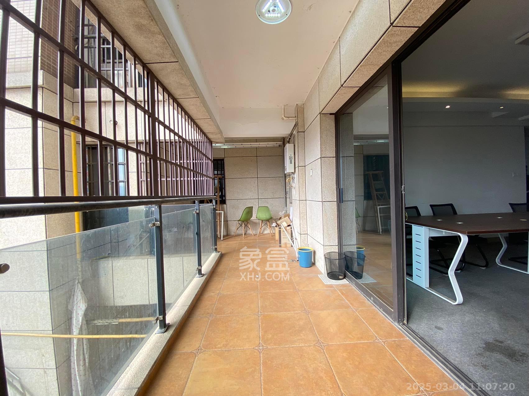 达美D6区 4室2厅3卫 4800.0元/月 达美D6区 4室2厅3卫 4800.0元/月室内图