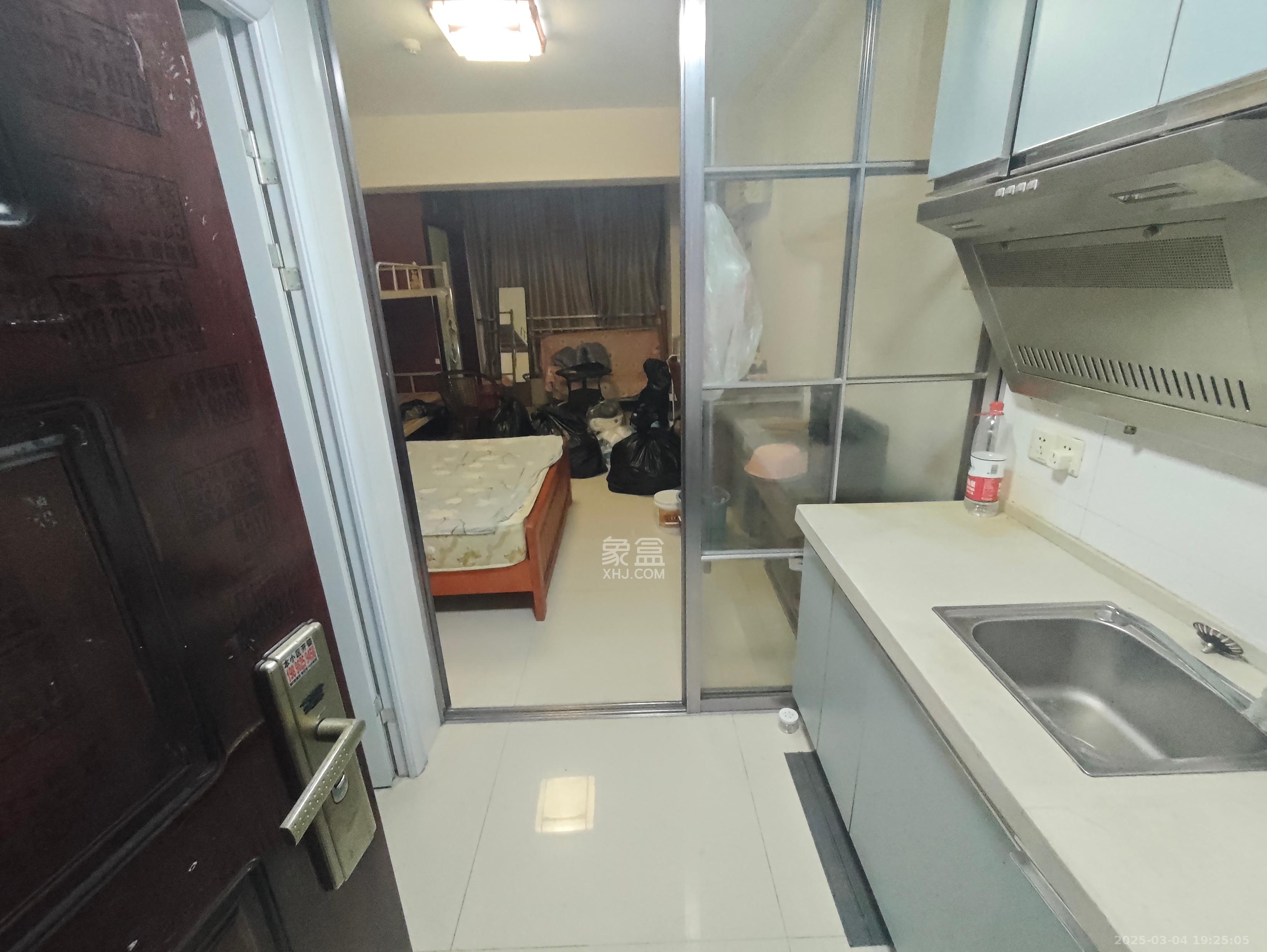 长城华都  1室1厅1卫    1200.0元/月室内图1