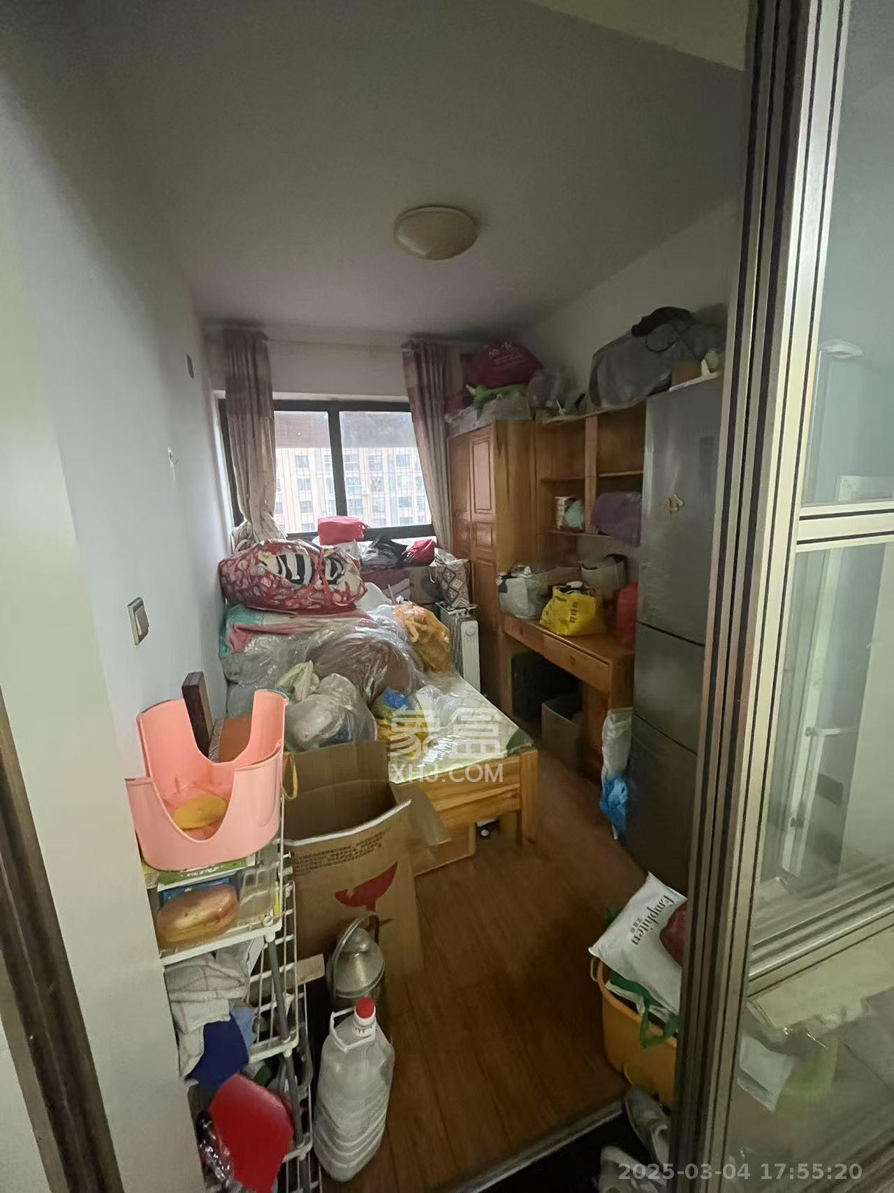 三一街区  2室2厅1卫   1600.00元/月室内图