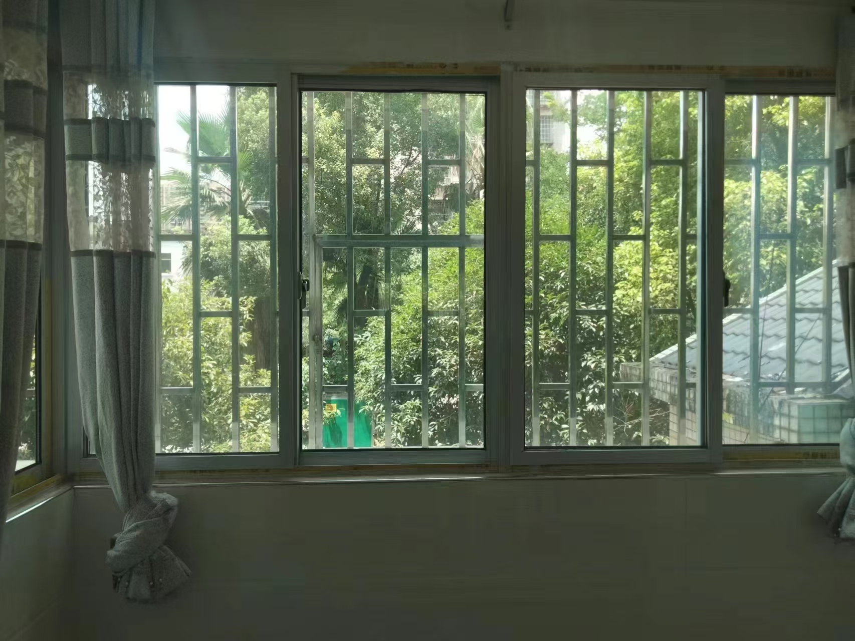 船山茗居  3室2厅2卫   1700.00元/月室内图