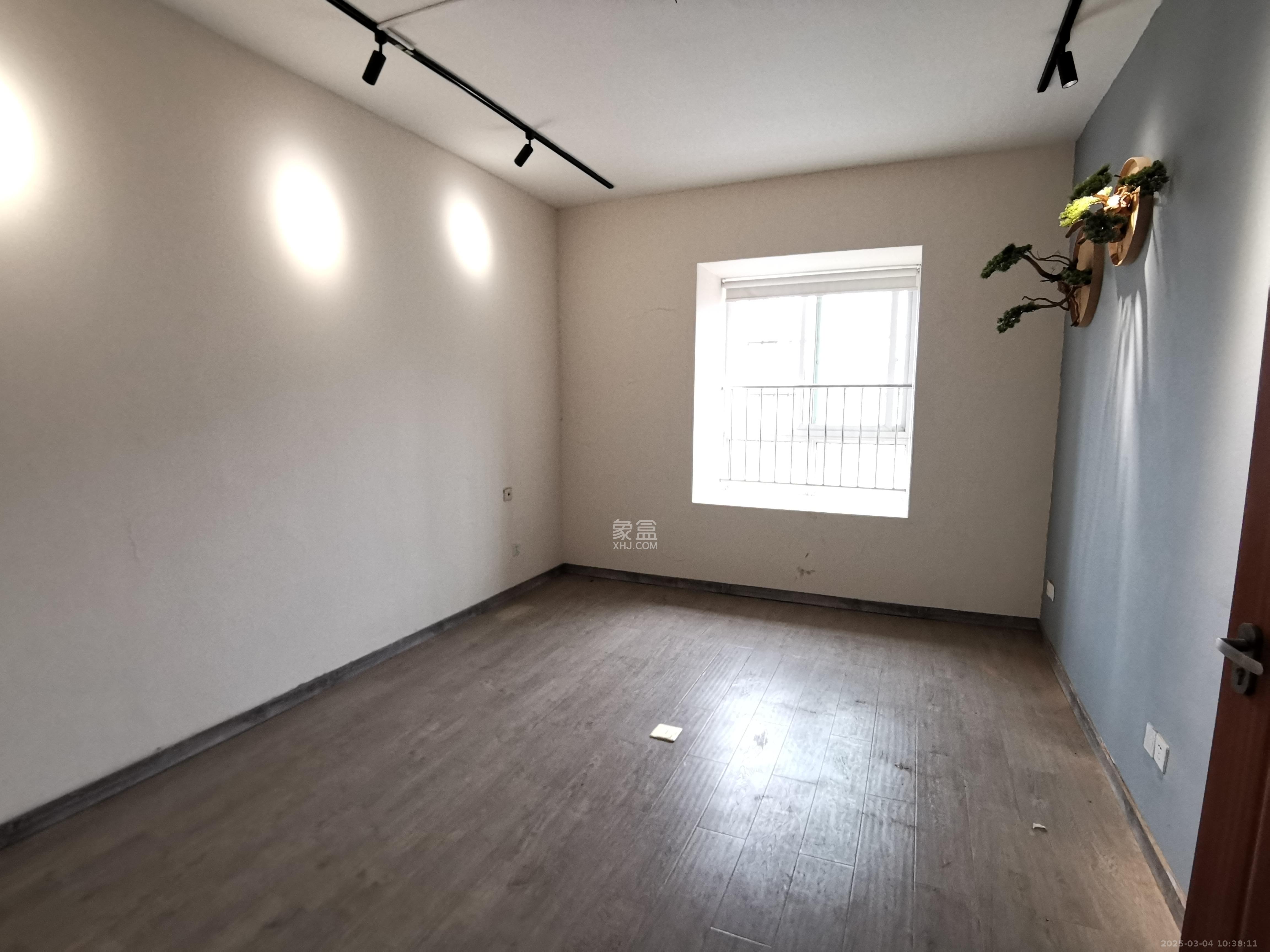 上河国际C区 3室2厅1卫 2300.0元/月 上河国际C区 3室2厅1卫 2300.0元/月室内图